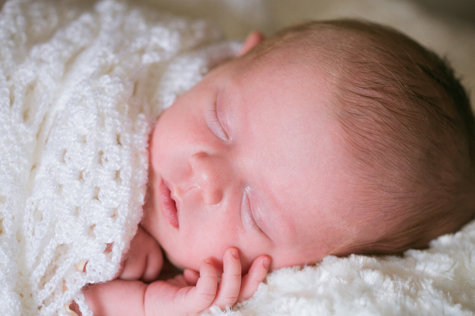 London Ontario in-home-newborn photographer-104
