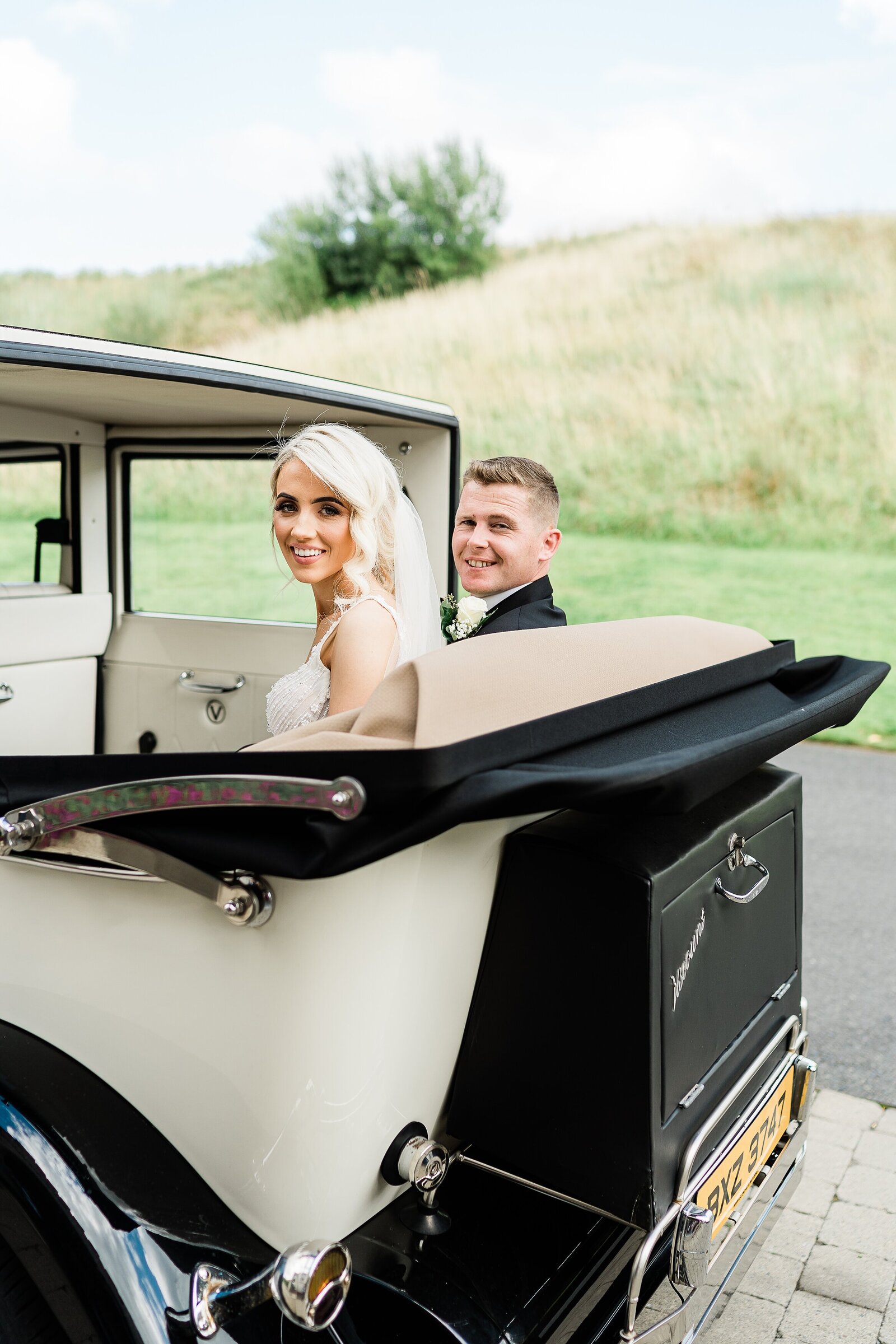 Luxury Modern Timeless Relaxed Documentary Lough Erne Resort Fermanagh Wedding Photographer Northern Ireland (4)