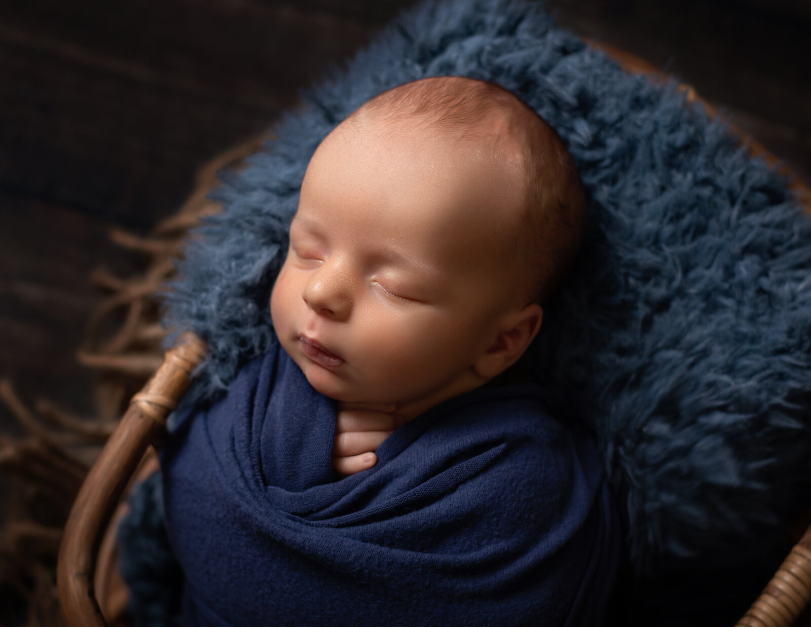 how to light back lit photo for newborn photography