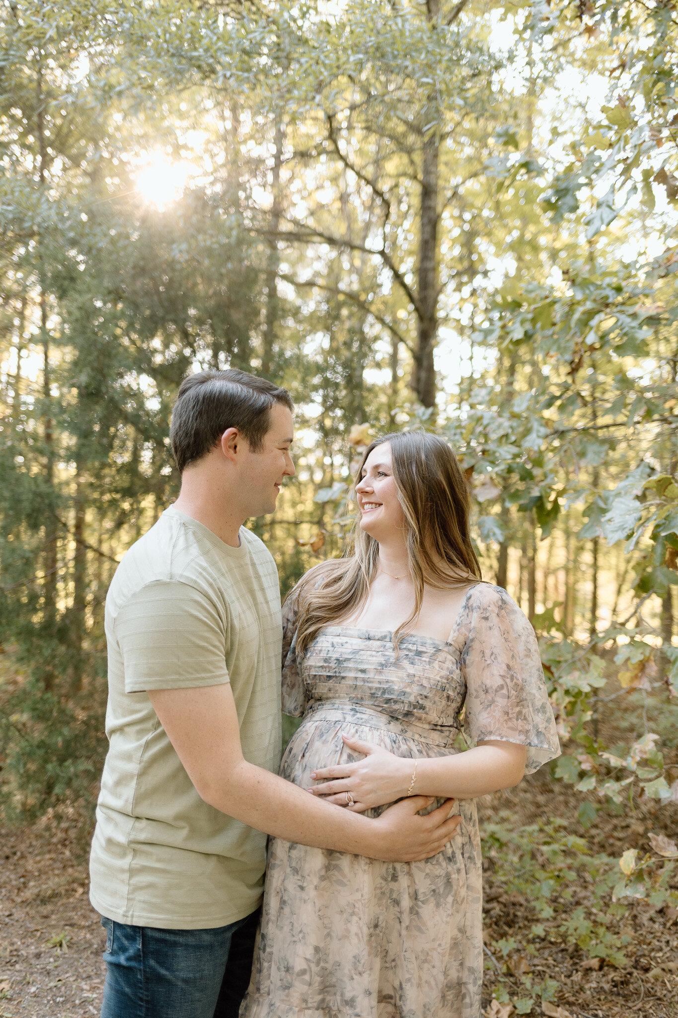 lifestyle-outdoor-maternity-session-photos-charlotte (5)