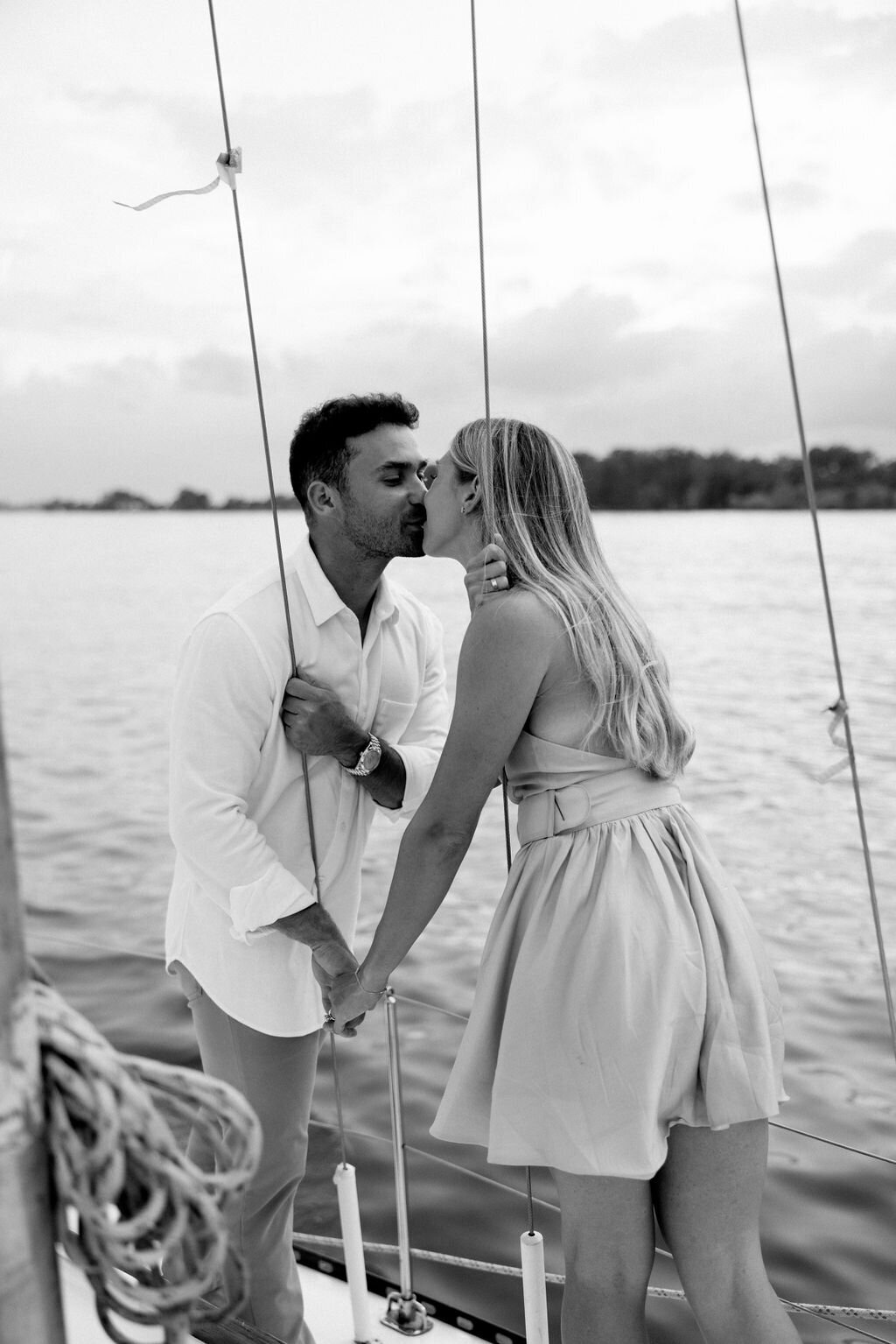 detroit-sailboat-engagement-16