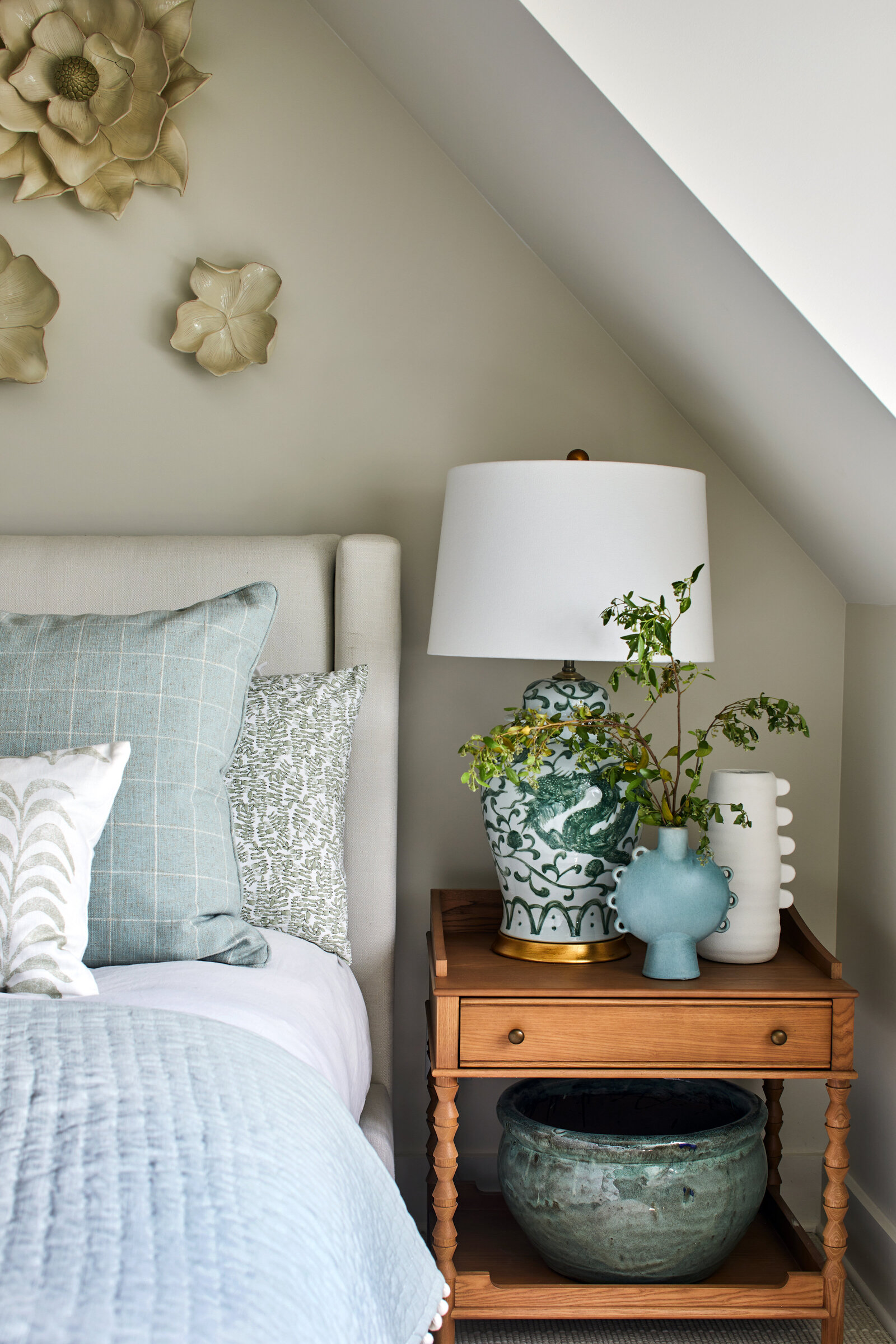 curated studio10432