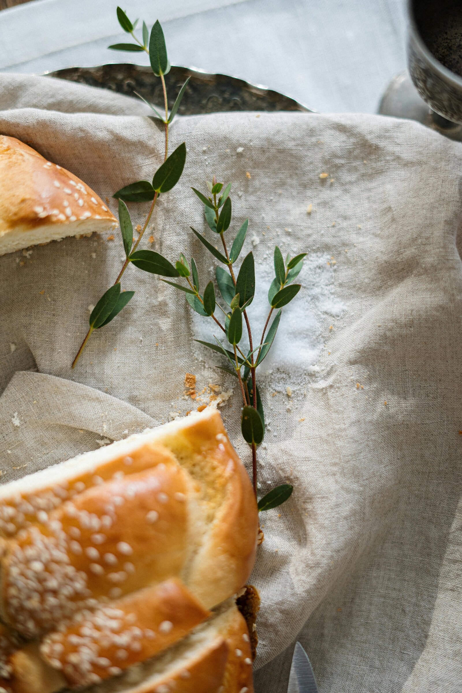 Fresh_Challah_bread_Kosher_Travel_Peculiar_Concierge