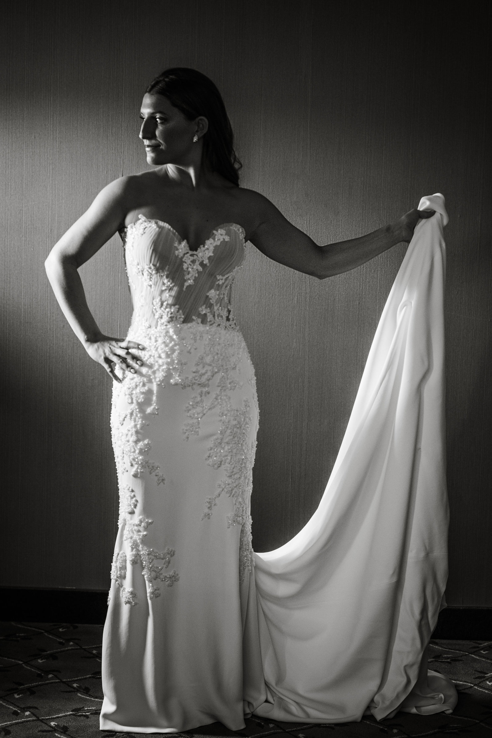 beautiful bride posing at Glen Head Country Club