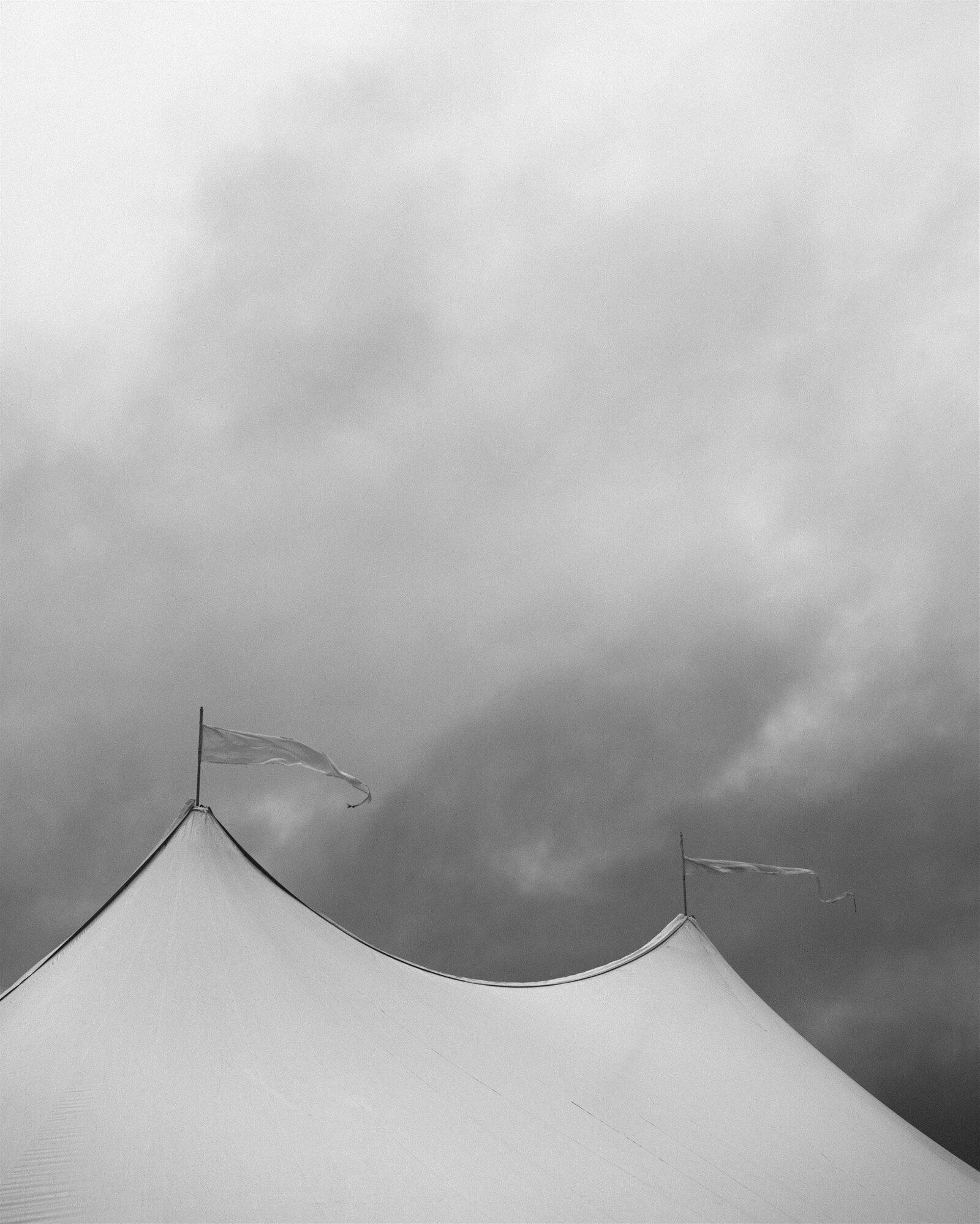 destination-tent-wedding-hanna-walkowaik-photography-1712