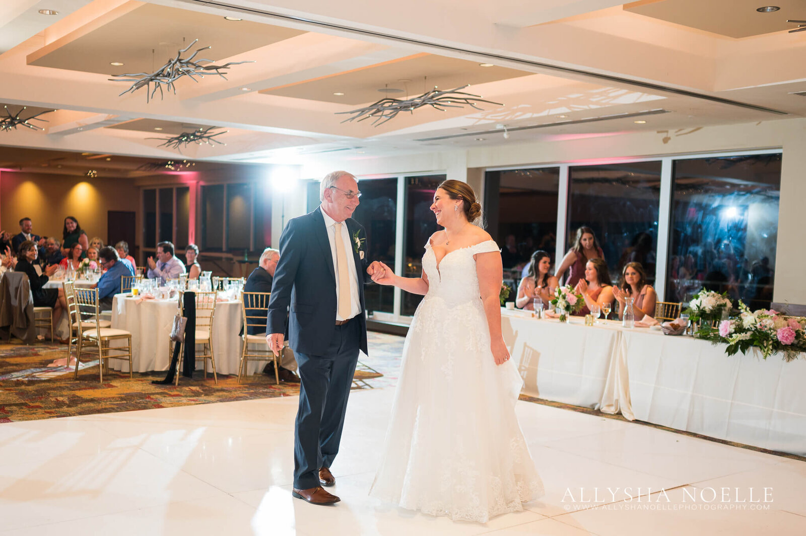 Wedding-at-River-Club-of-Mequon-883