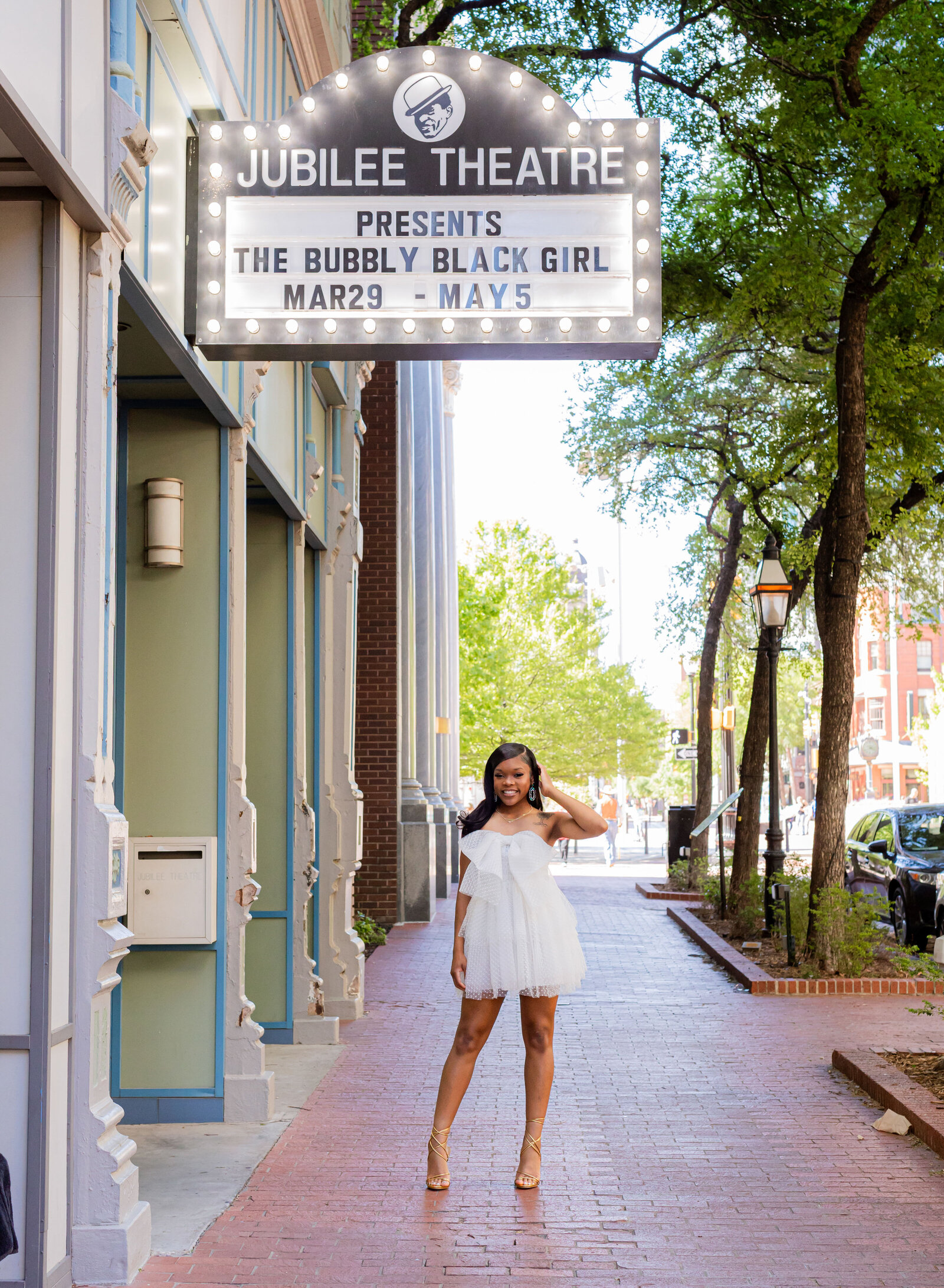 classy senior girl portrait downtown fort worth