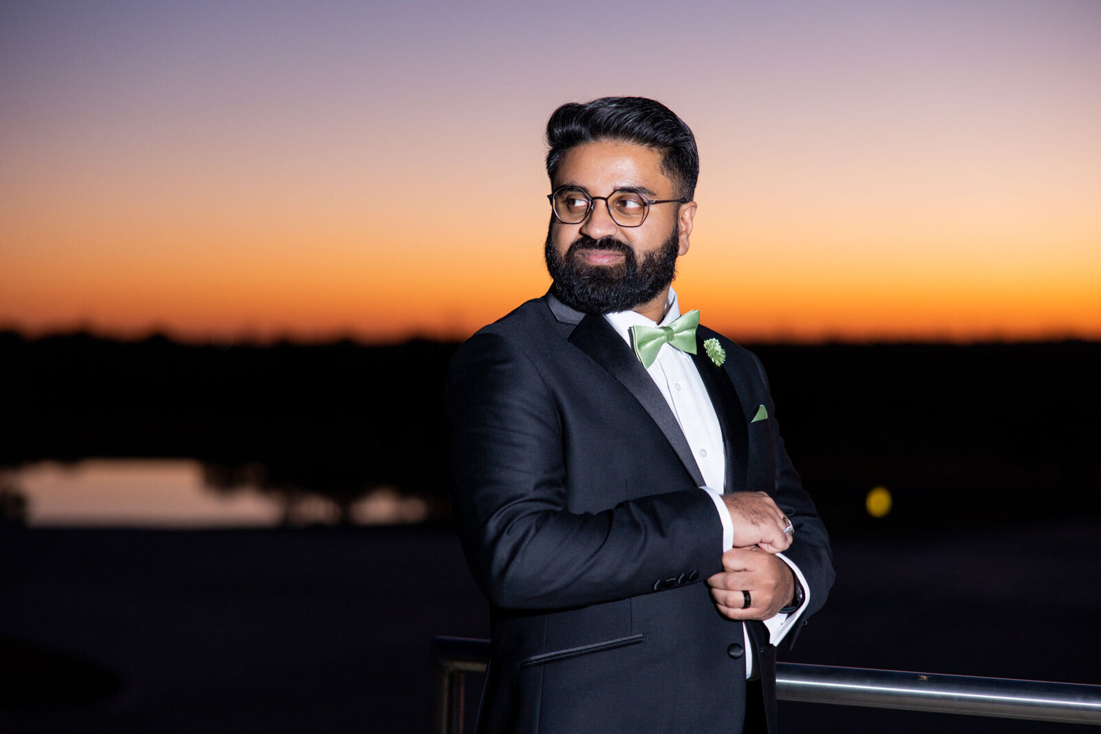 Sunset-groom-portrait