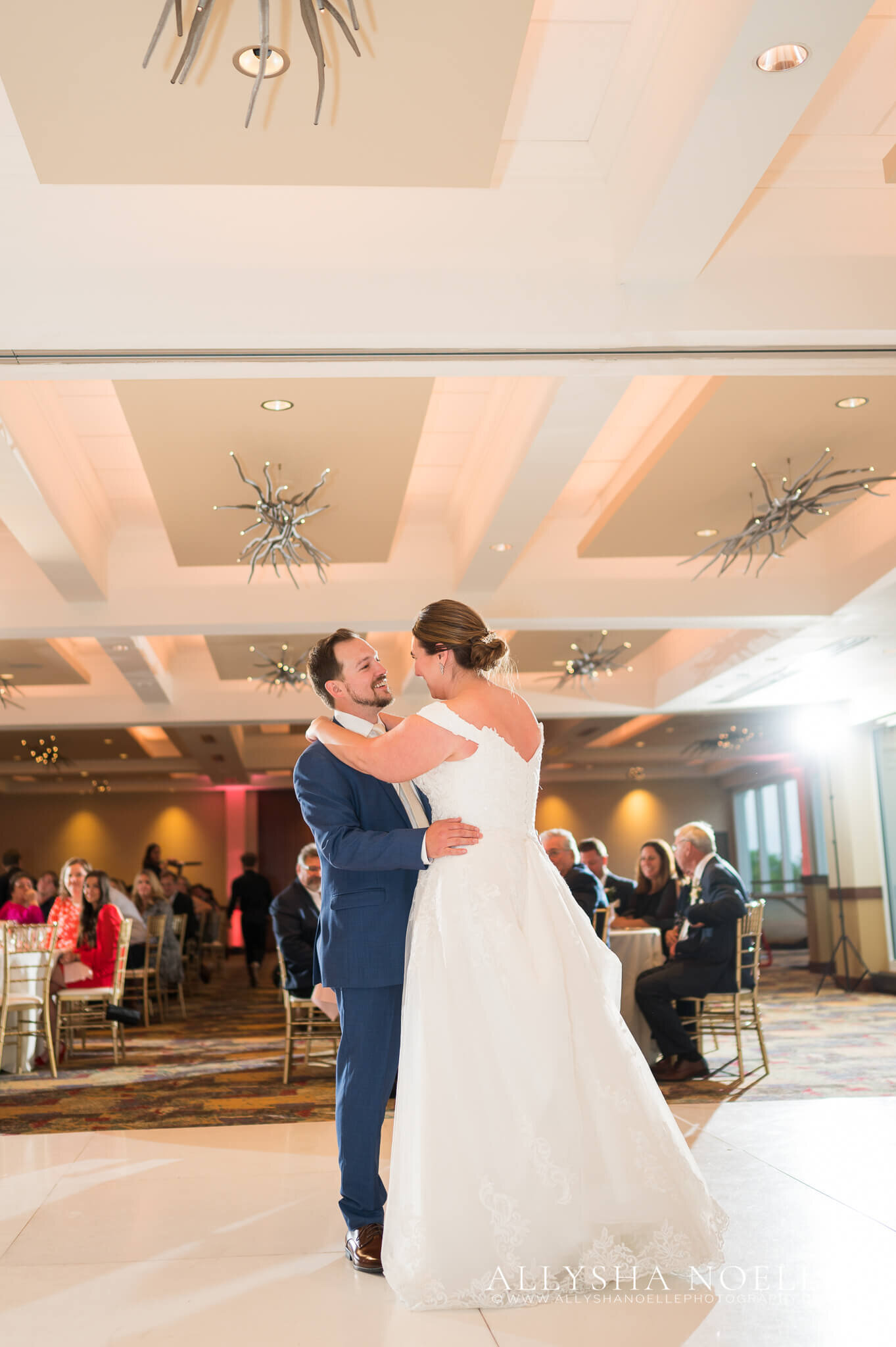 Wedding-at-River-Club-of-Mequon-745