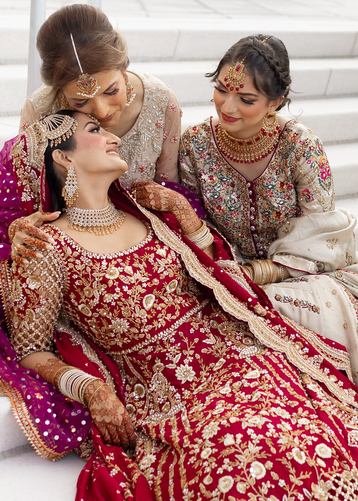walima-pakistani-muslim-all-red-wedding-08