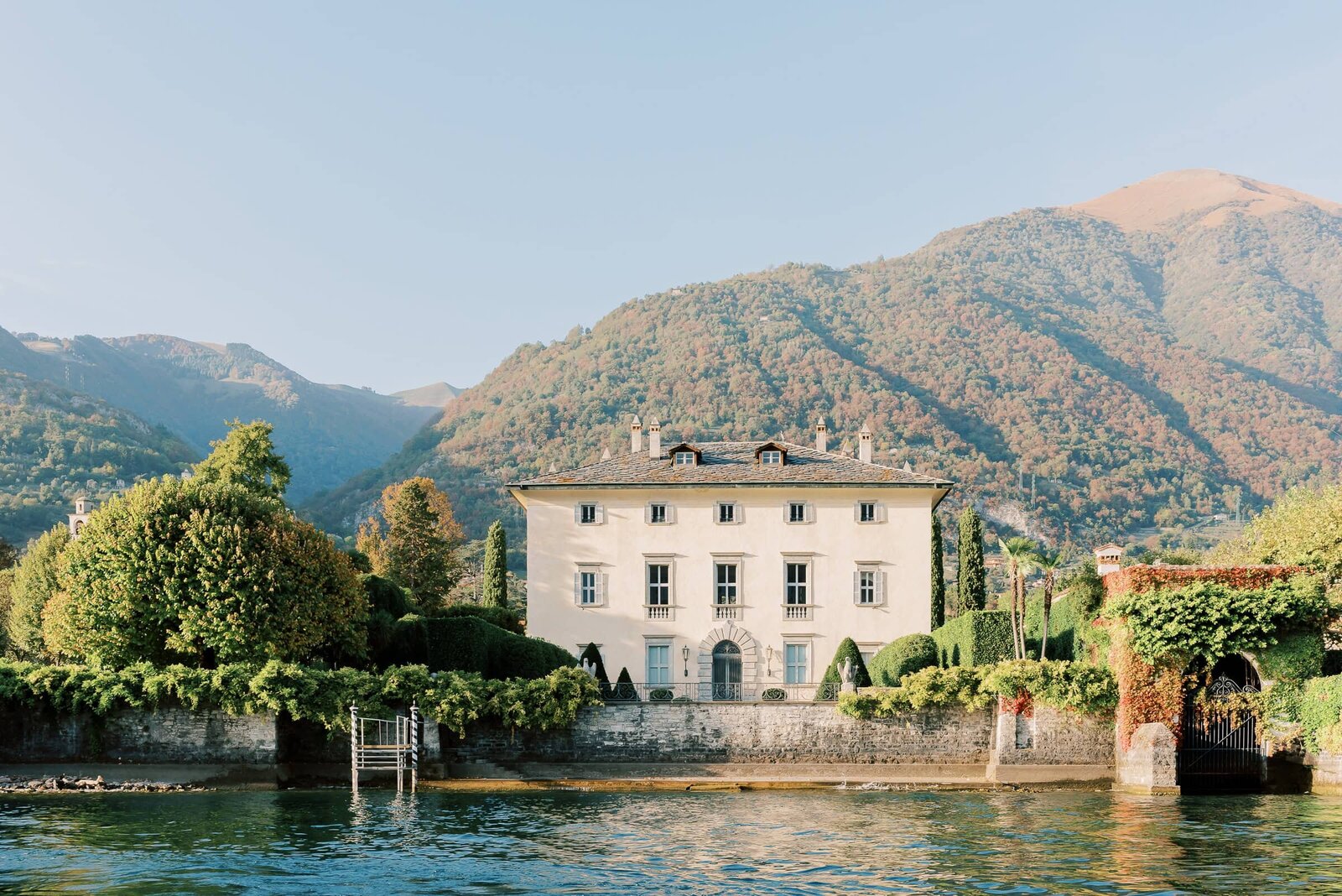 Destination Wedding Photographer Anna Lundgren in Stockholm Wedding in Lake Como boat elopement_118