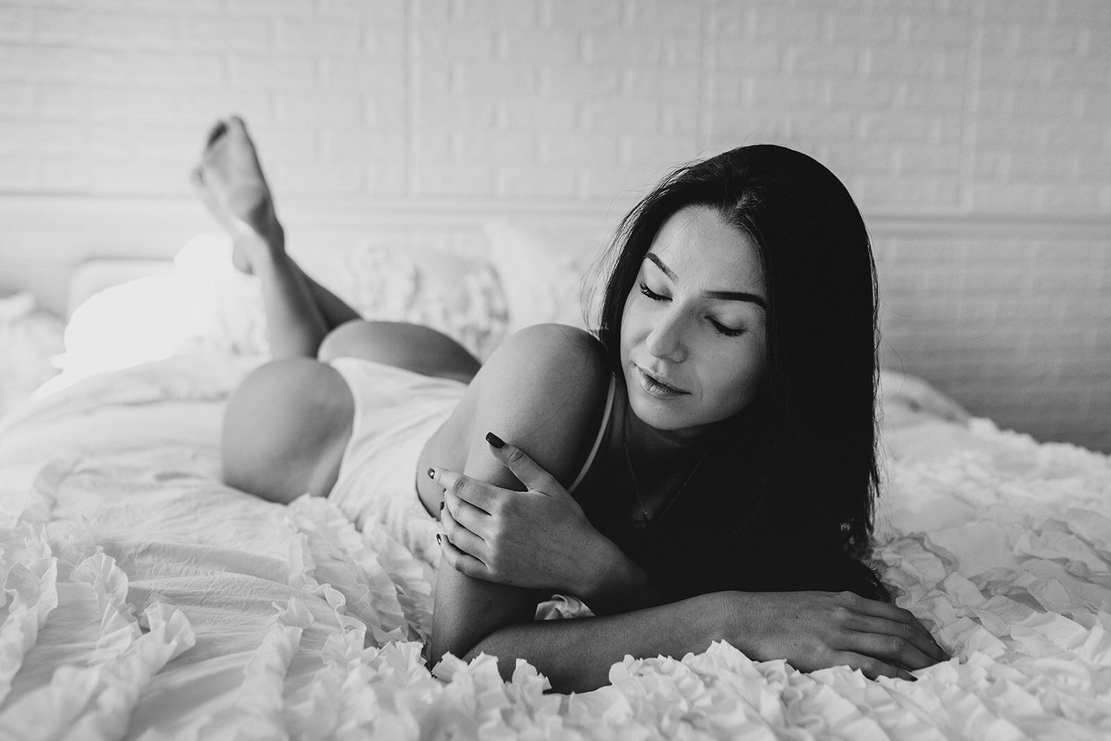 Anna_Gatchenko_Boudoir_Session_Sneak_Peek_4.1.19-8