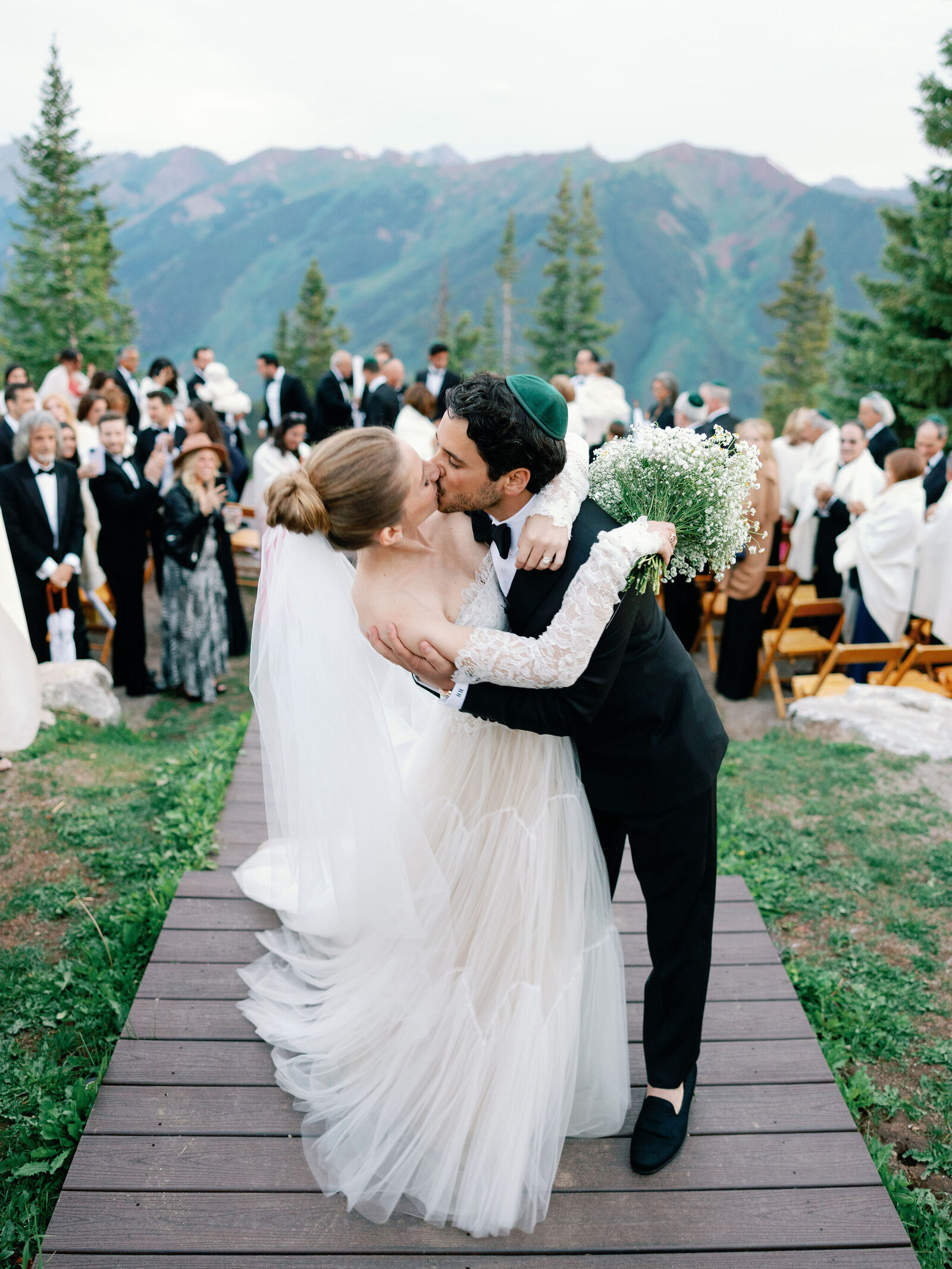 Carlos-Hernandez-Photography-Neil-Sydney-Wedding-Aspen-Colorado-0471