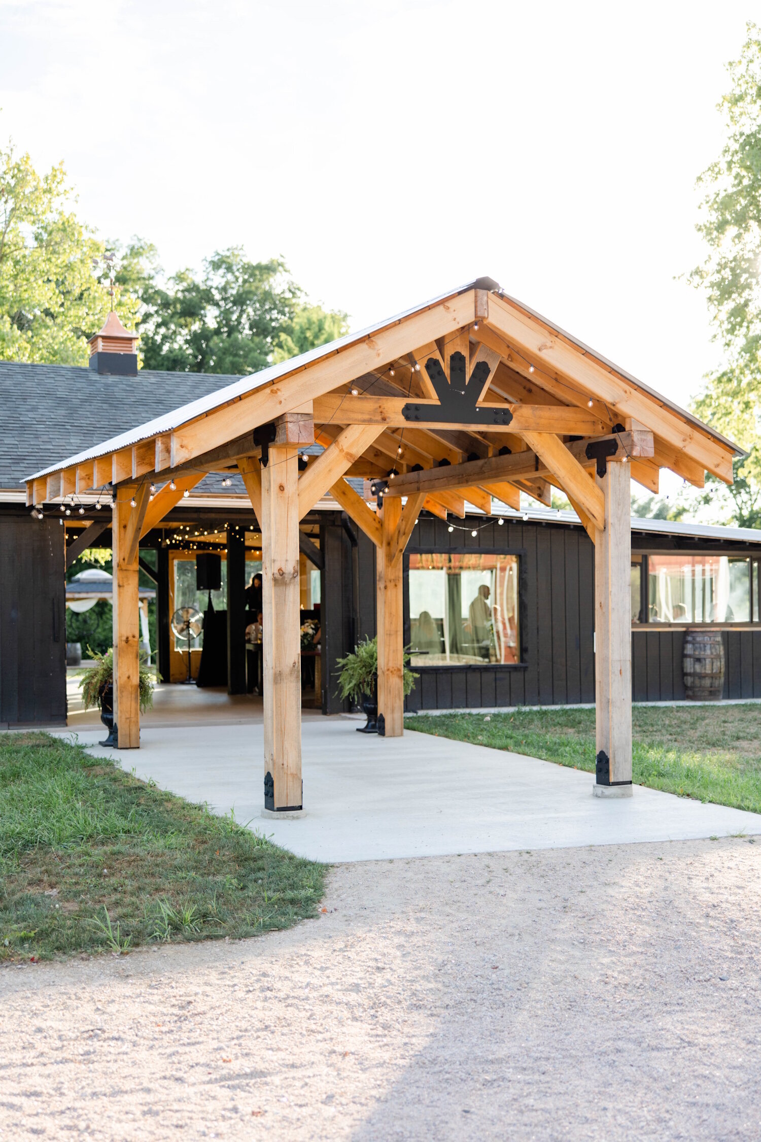 2022 08 14_Elle Josh Wedding_Nuzzos Farm_Branford CT_07-Details-7