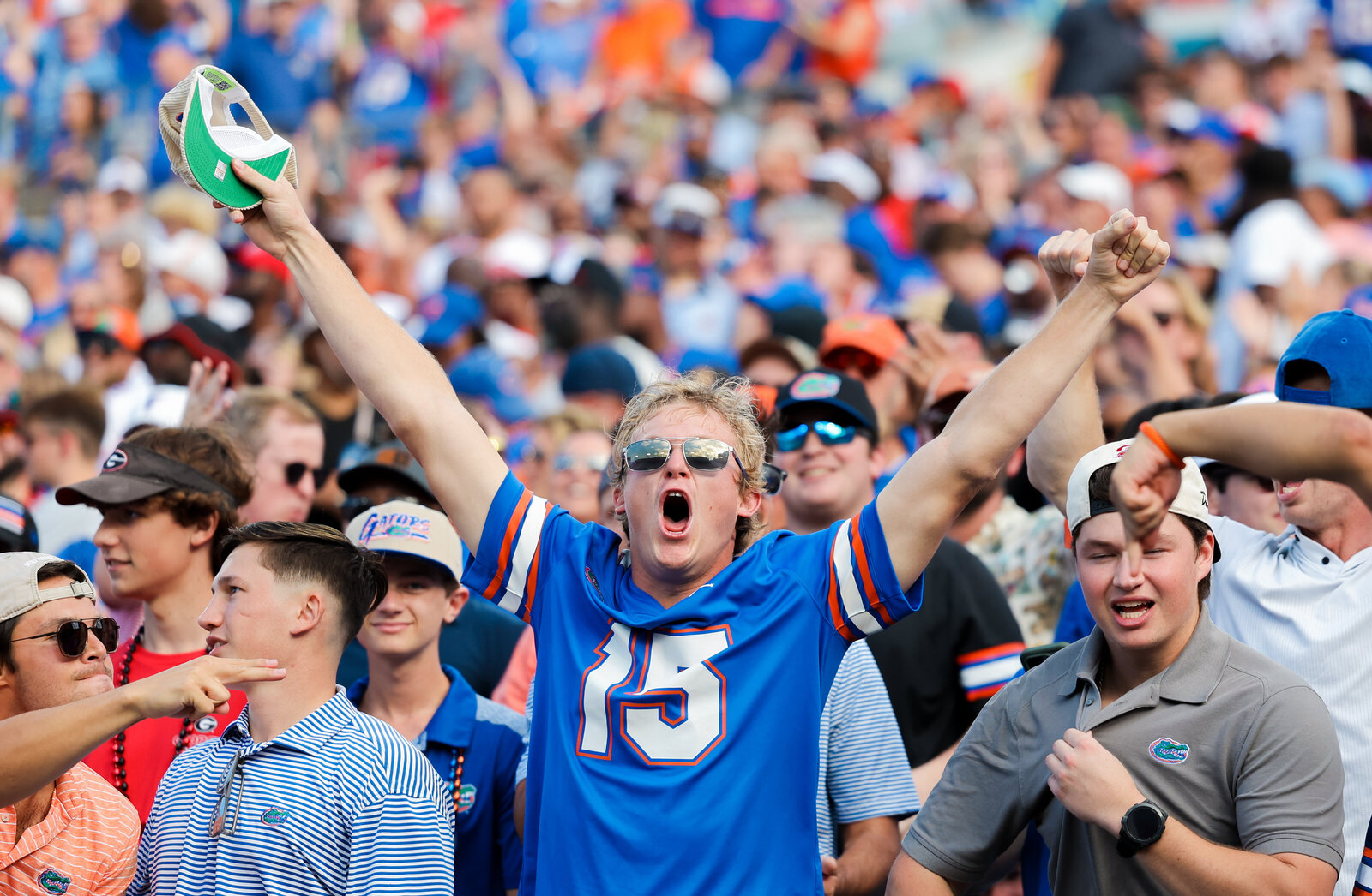 Fans_HappyGators__241102_0919_CatherineMcCarthy-e