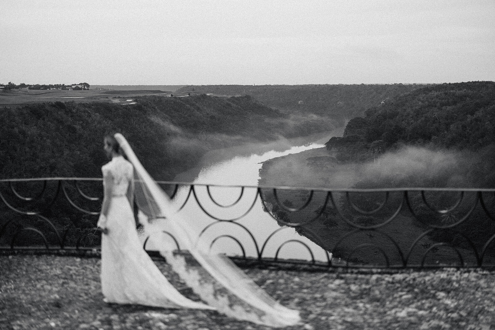 Altos-de-chavon-casa-de-campo-resort-dominican-republic-wedding-asia-pimentel-photography-L+L-64