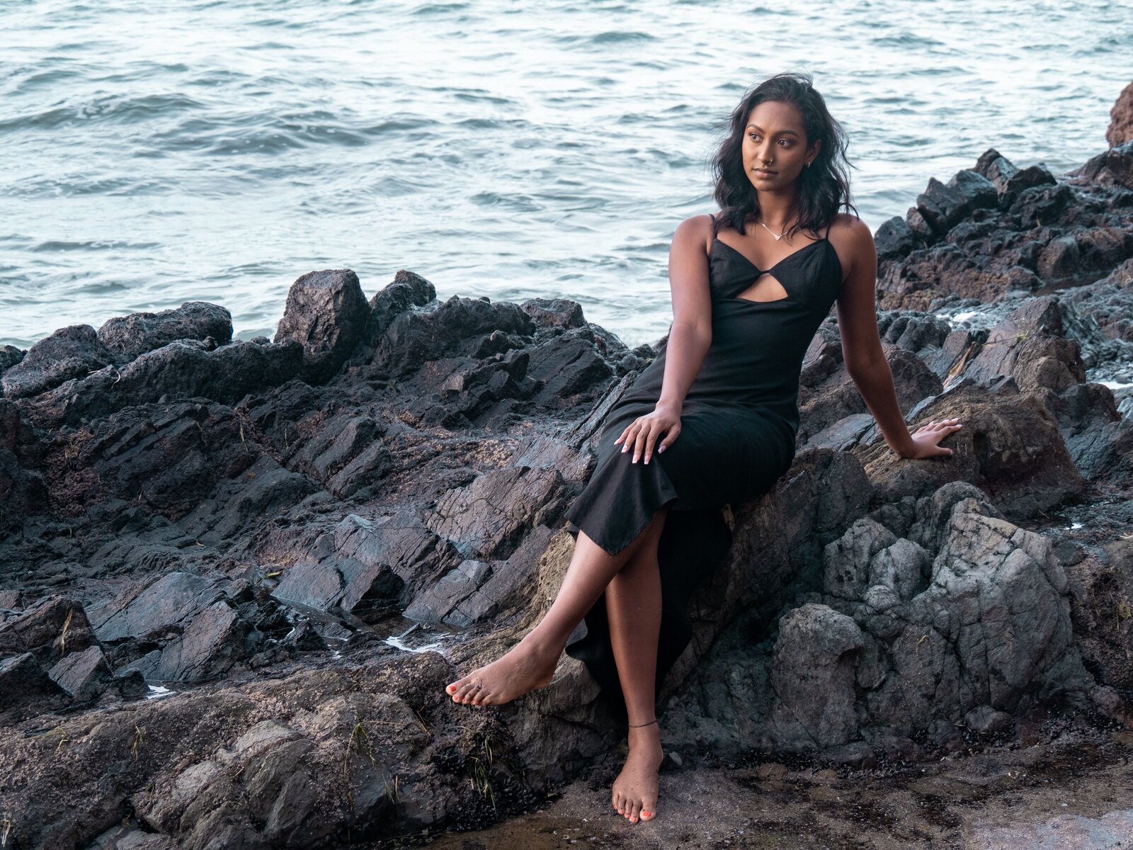 solo-glam-session-sumner-beach-christchurch-photos-with-river-4