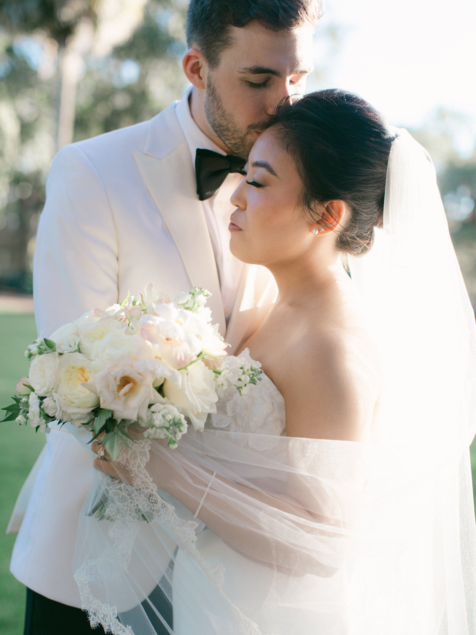 16-torianna-brooke-portraiture-montage-palmetto-bluff-wedding-sneak-peeks