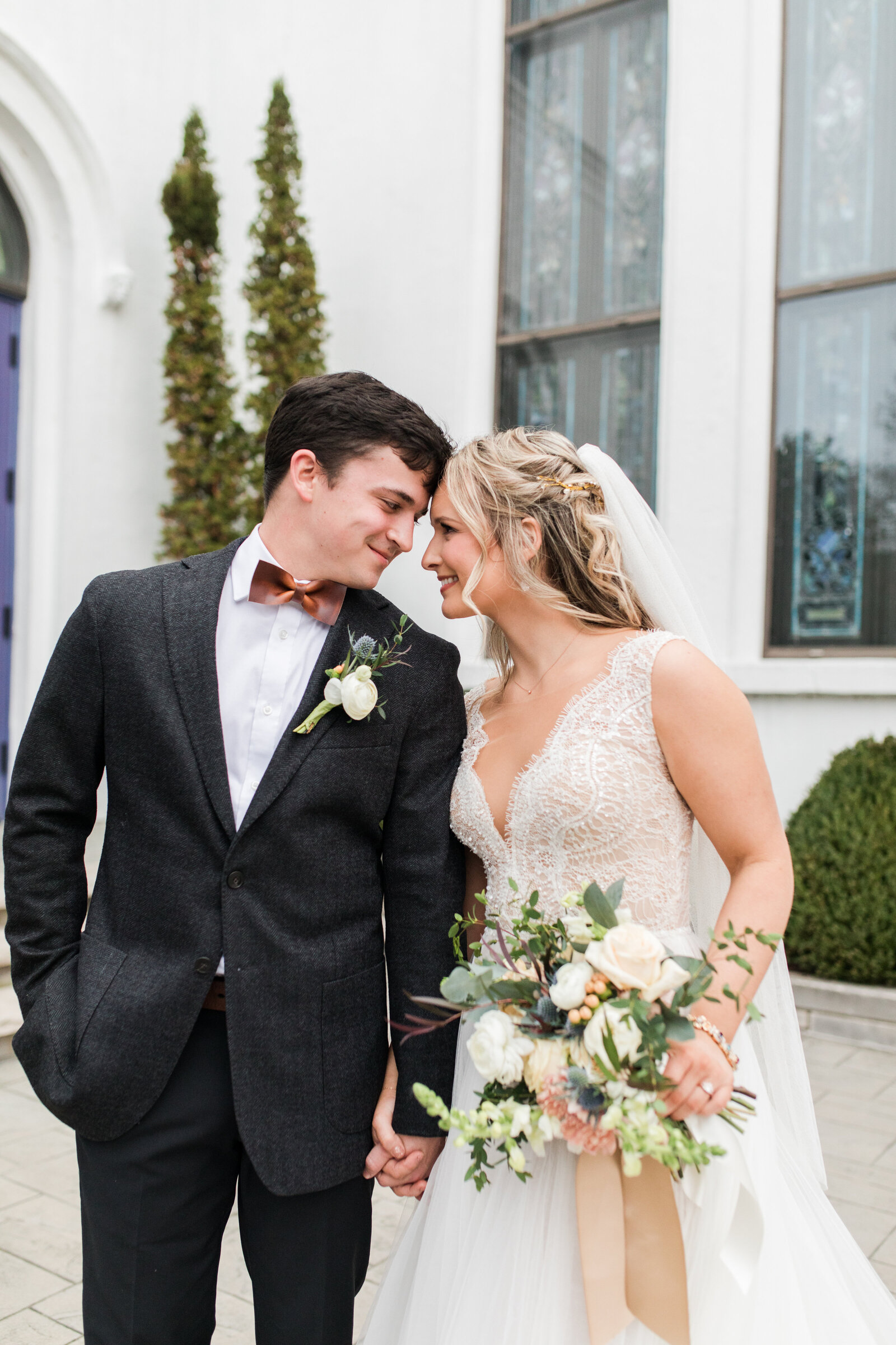 Jenniferd\DaniellePhotos-The-Round-House-Wedding-Jay-Kelsie