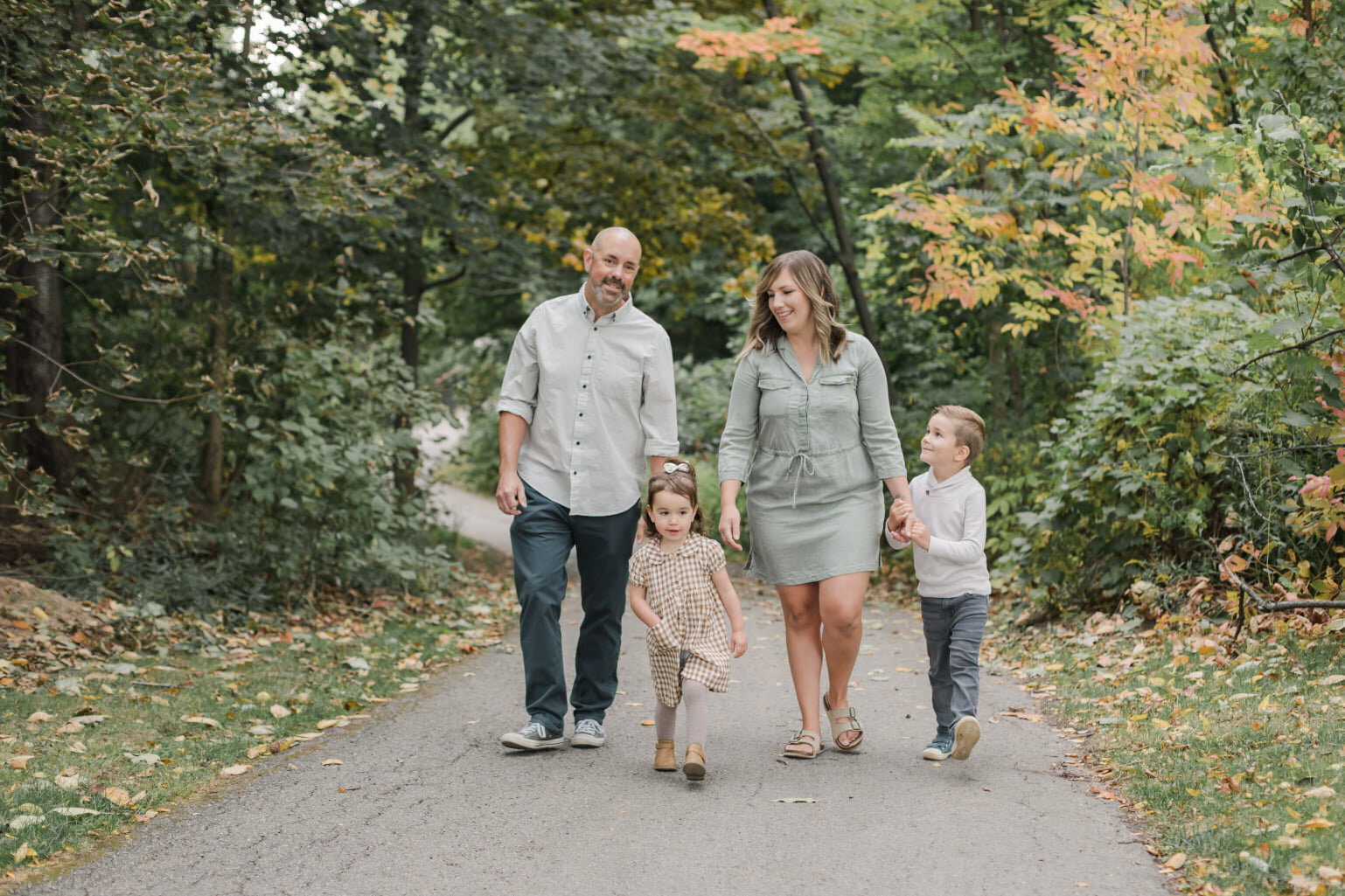 Angela fall family session cover