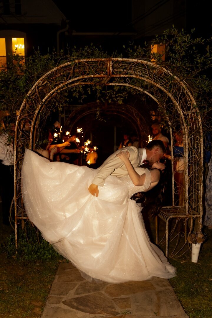 Wedding_Photographer_Wears_Valley