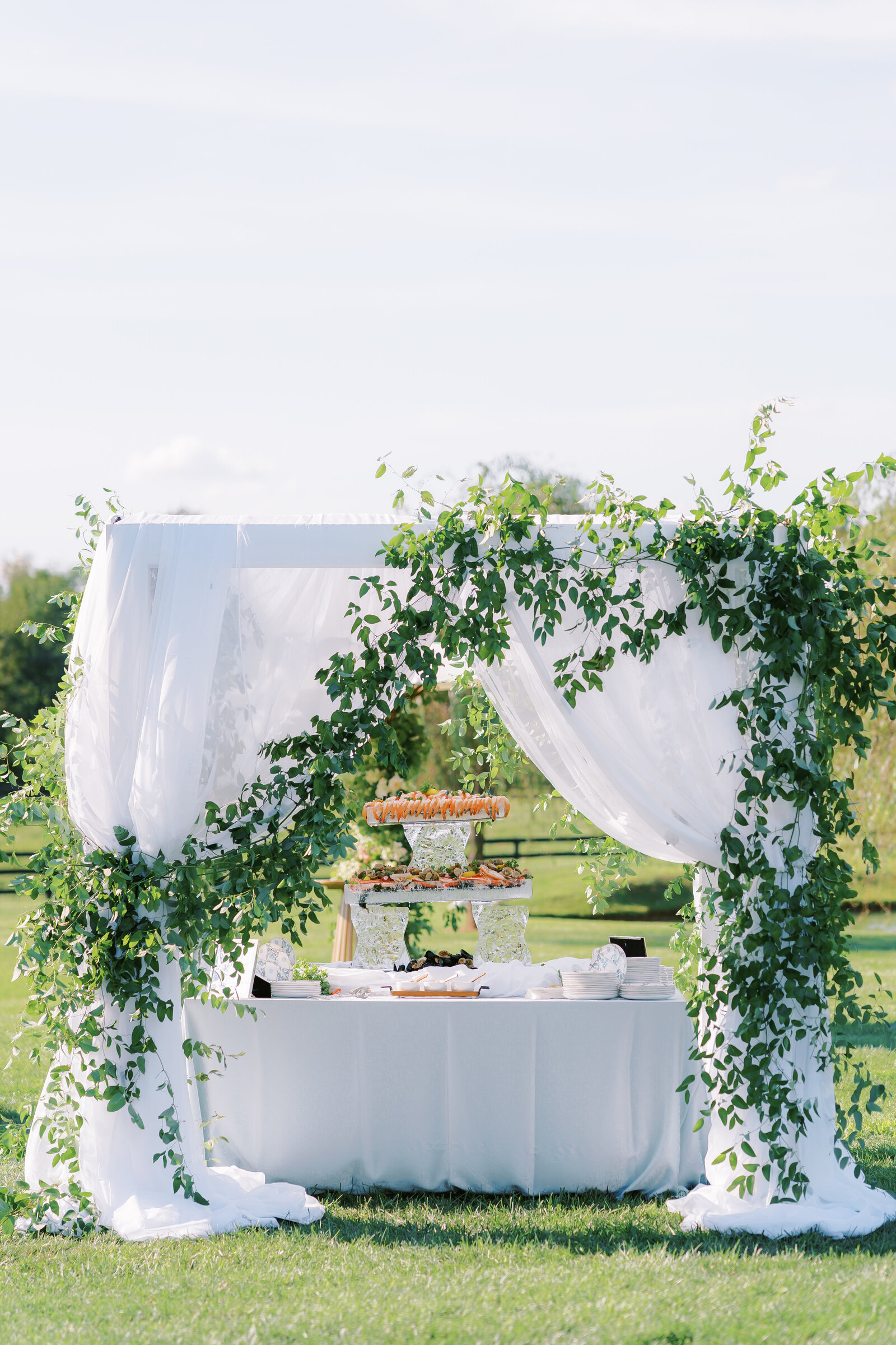 CocktailHr_KCWedding_MaddyWilliamsPhotography-30
