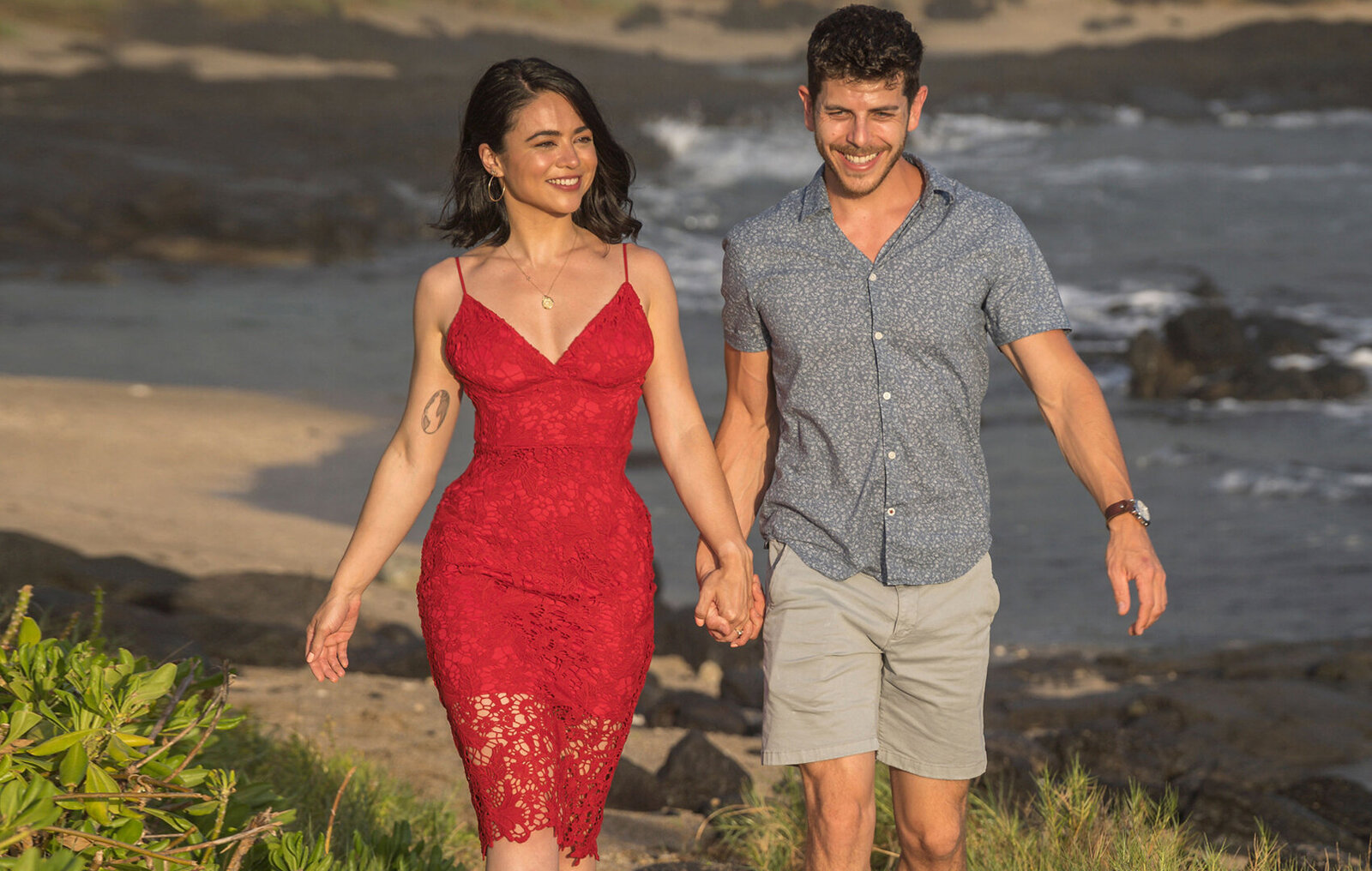 Affordable couples photographer on Maui
