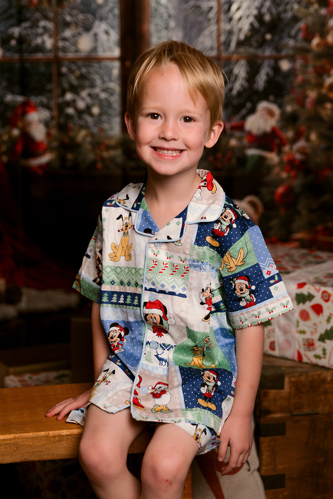 Travis & Benny Studio - Higgins Xmas Mini-71