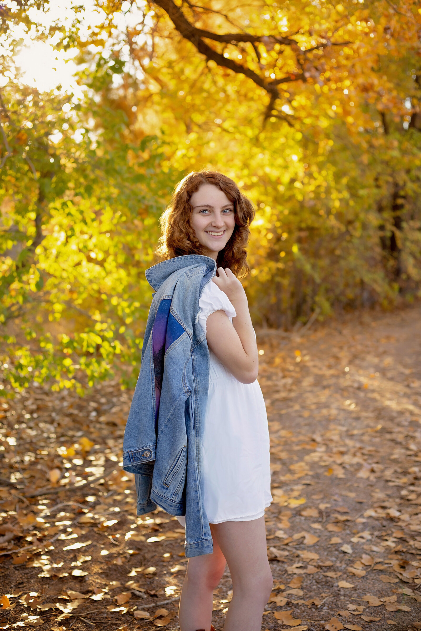 Fall-Senior-Session-Girl-jean-jacket