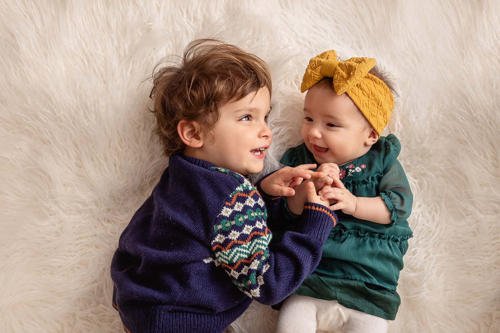 toddler siblings by Philadelphia Family Photographer