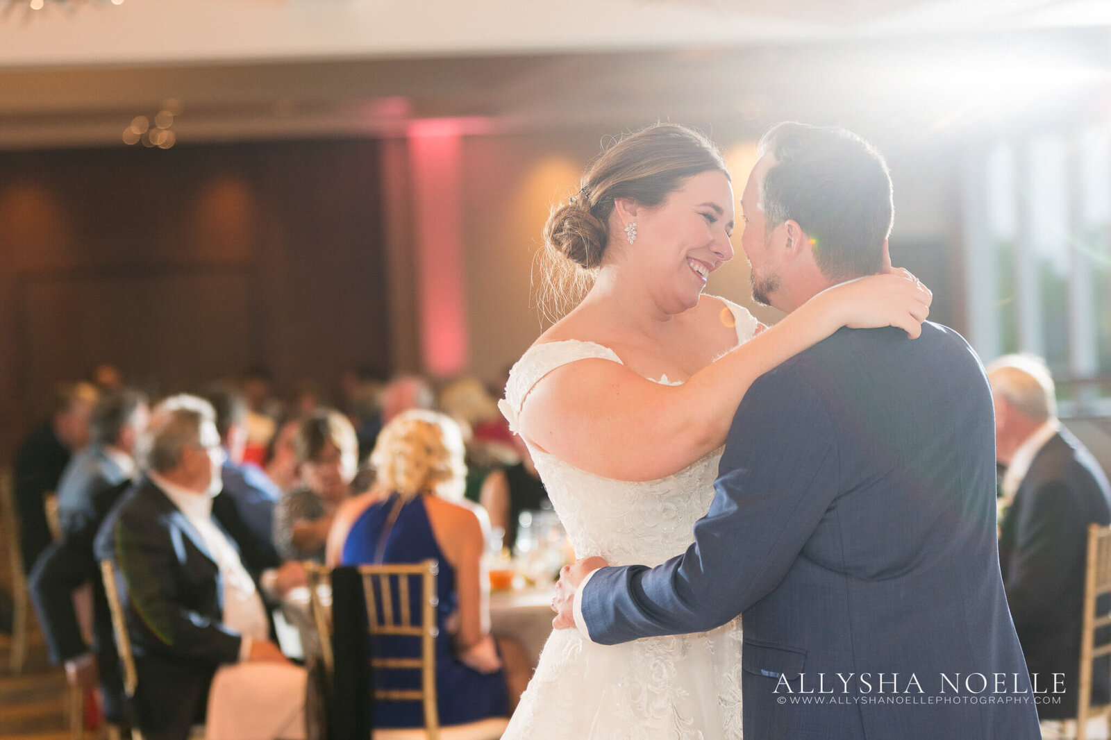 Wedding-at-River-Club-of-Mequon-766