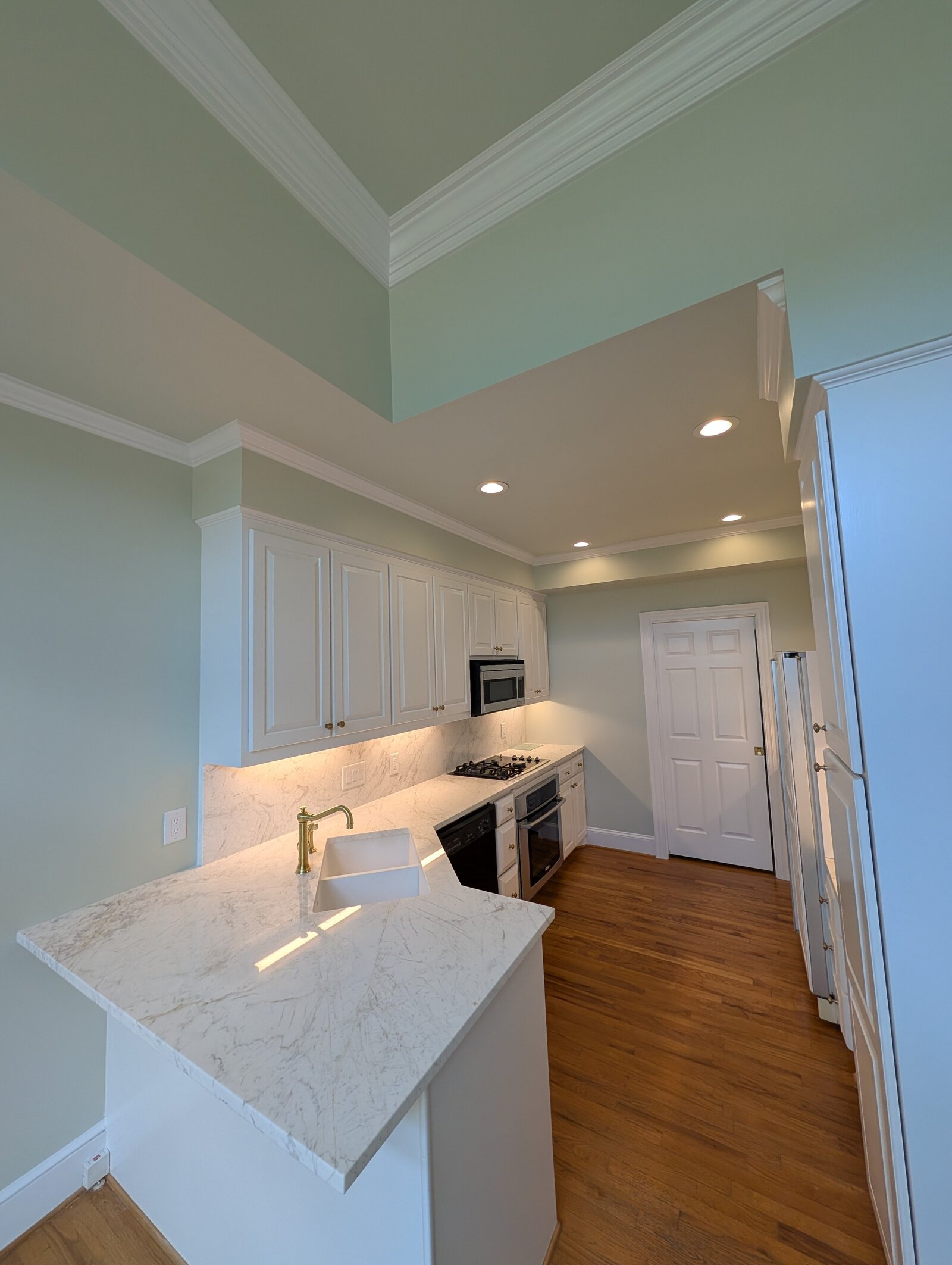 kitchen interior walls freshly painted