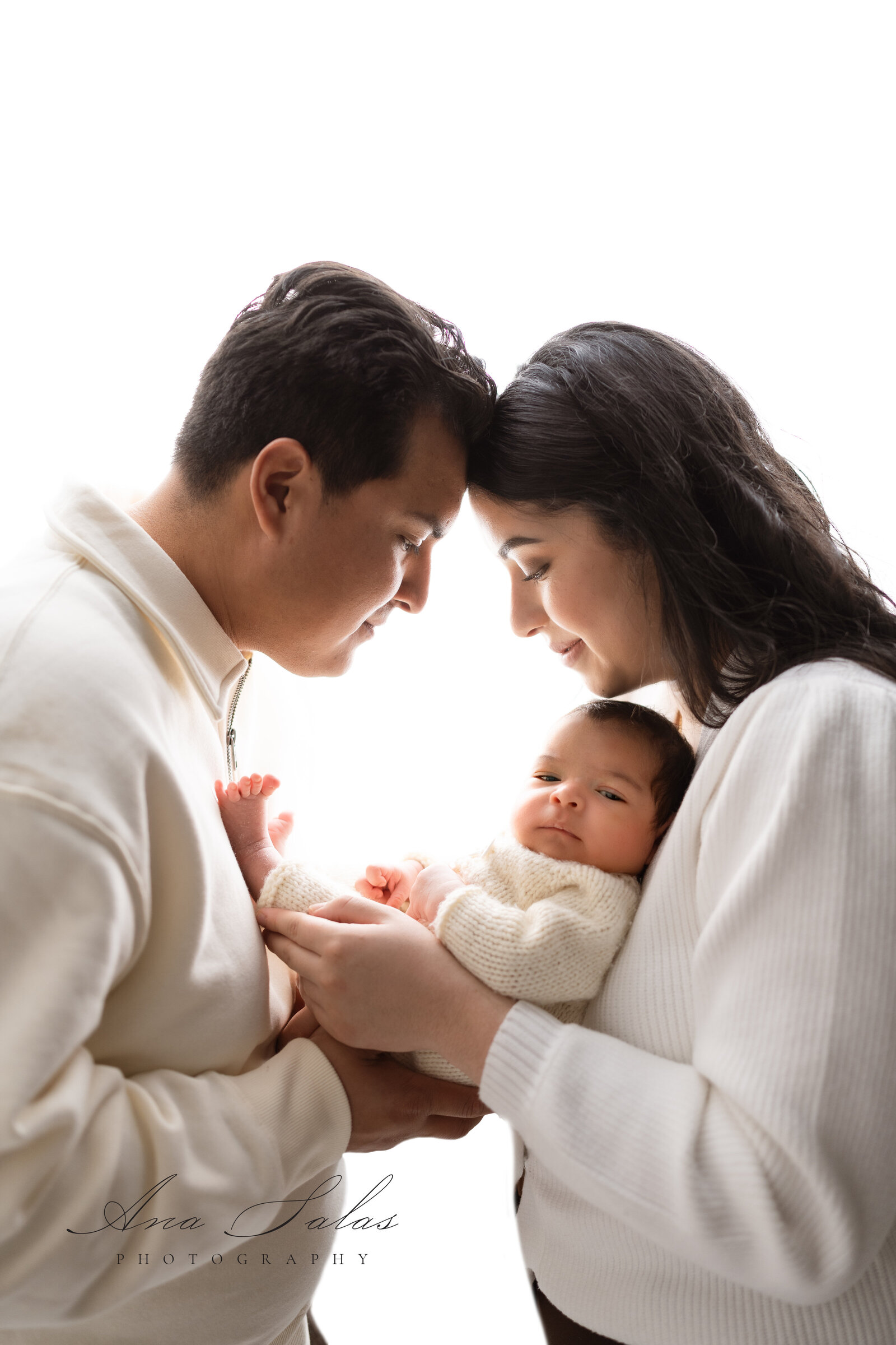 Newborn-Photographer-Edmonton-60