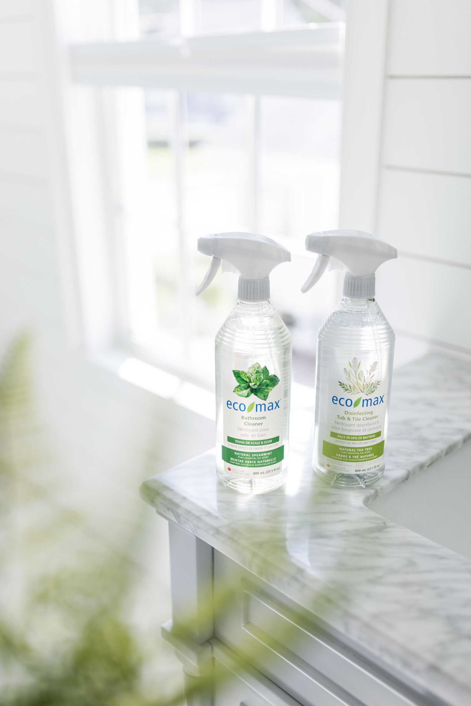 Eco-Max . Bathroom Cleaner Product Photography-6