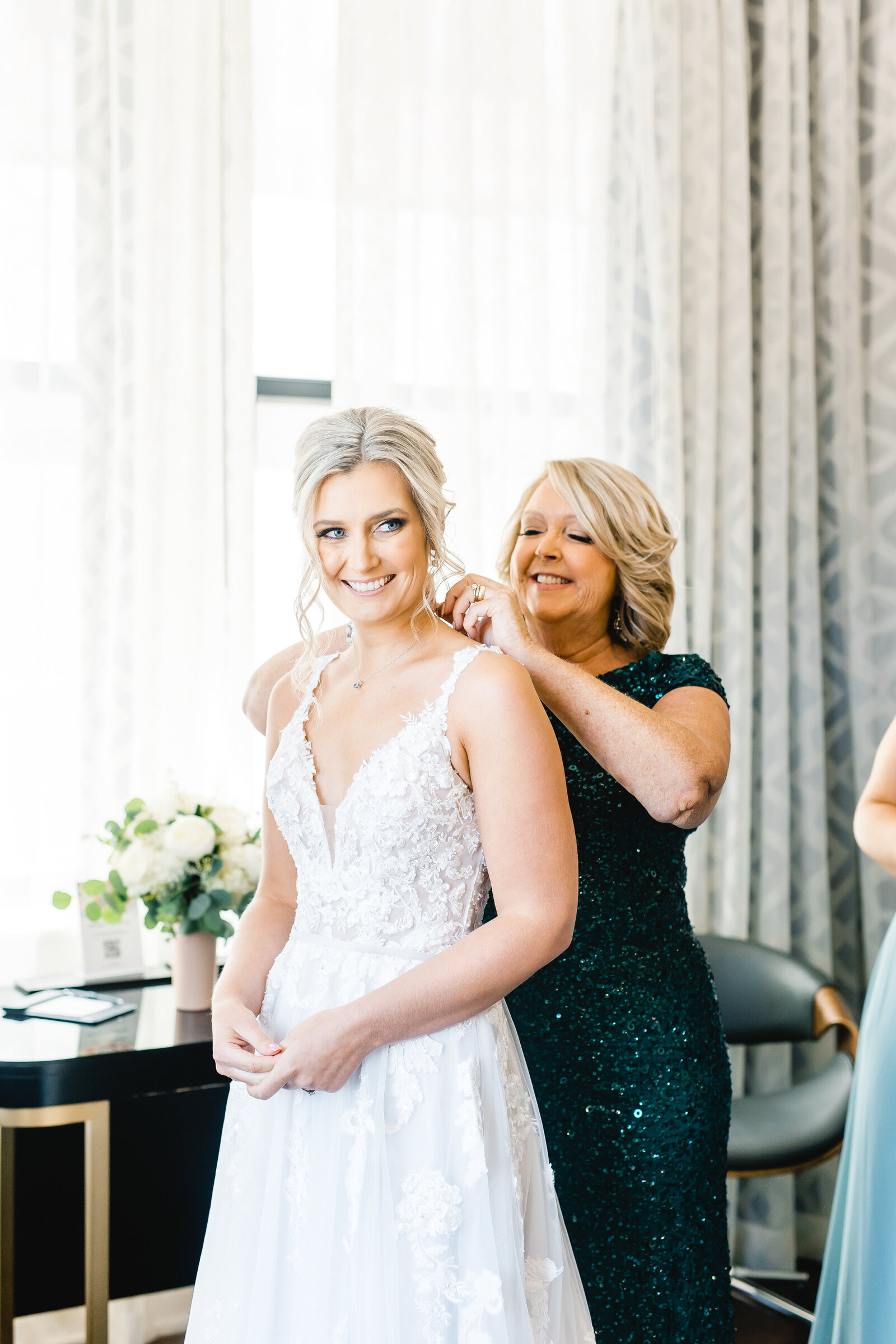 RileyWeddingGettingReady-84