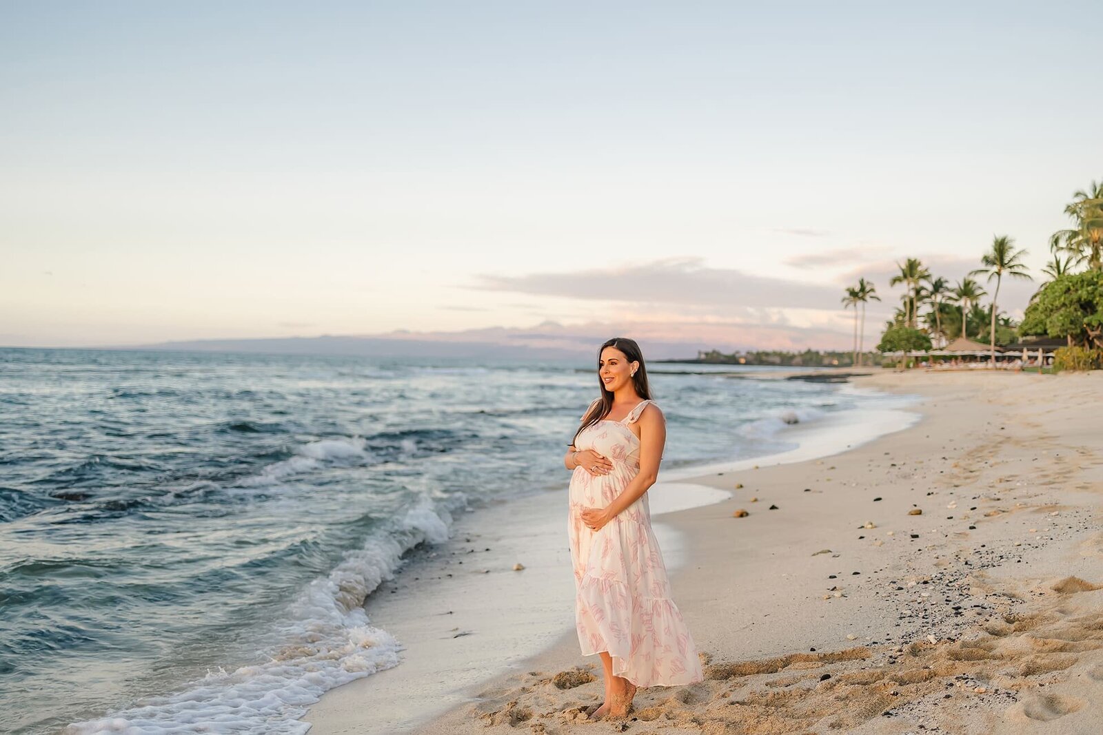 four-seasons-hawaii-maternity-photographer