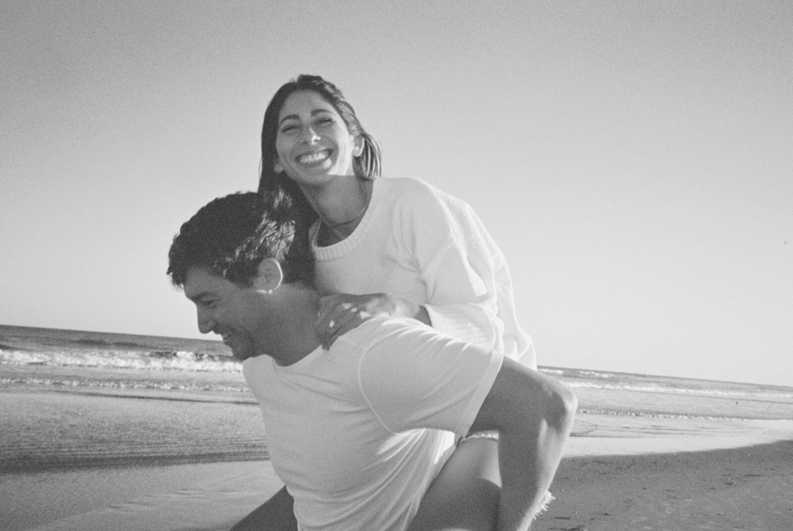 beach-engagment-session-0014