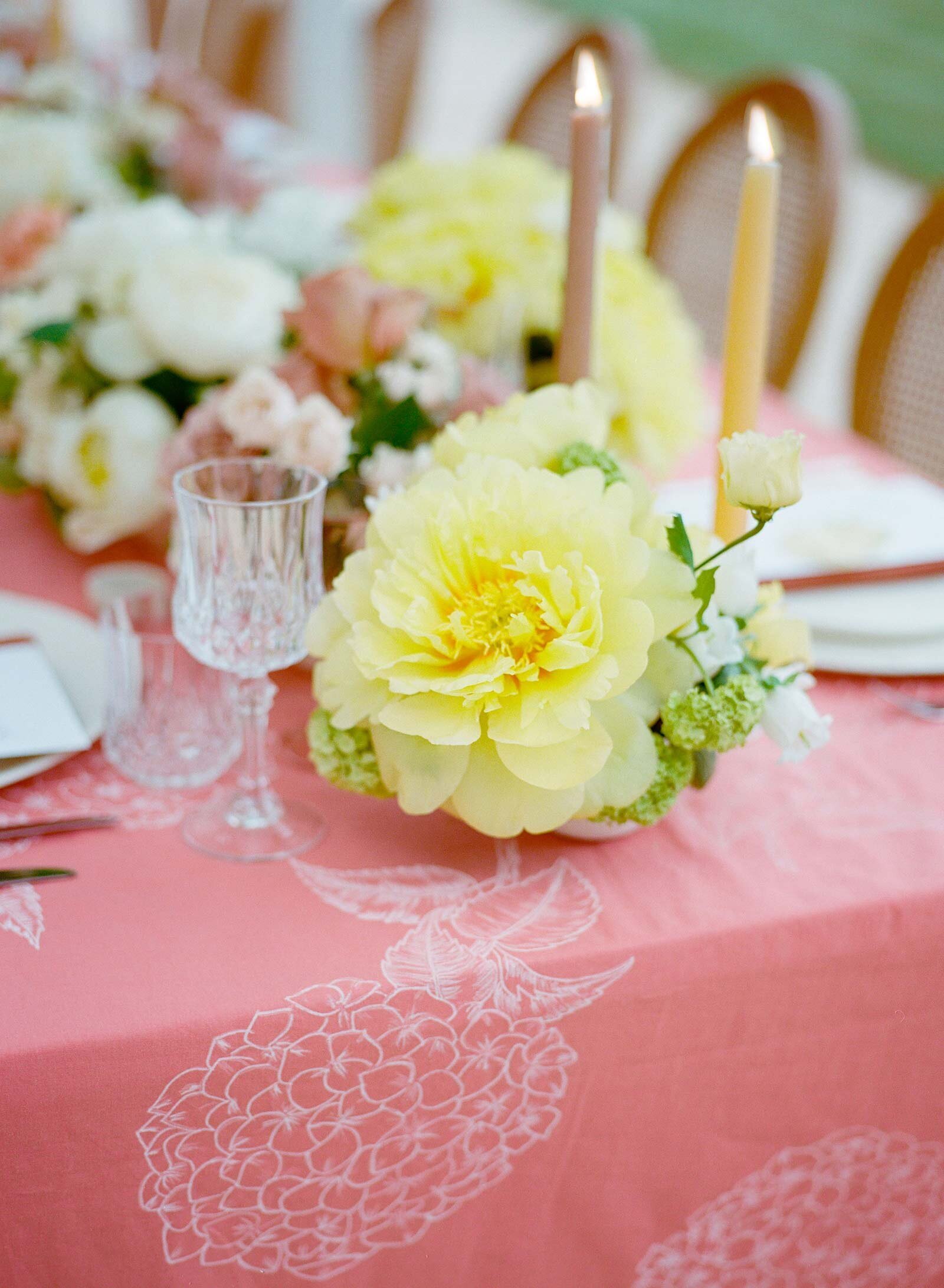 058b_provence_wedding_chateau_de_fonscolombe