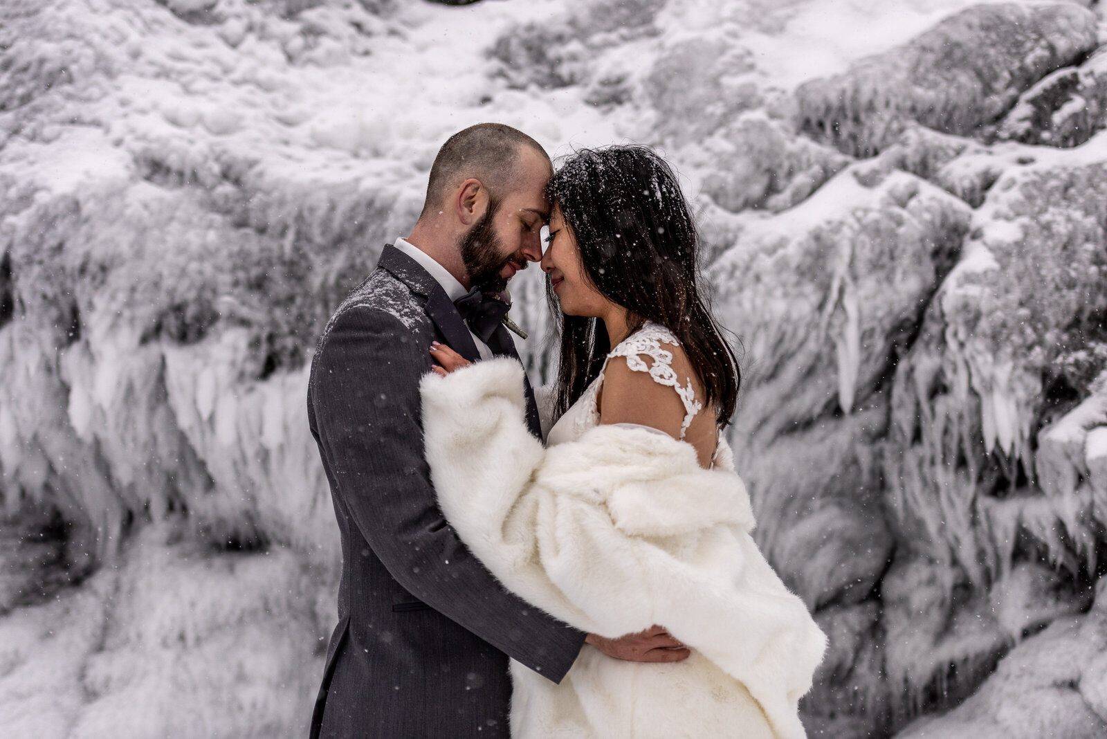 love-is-nord-photographe-mariage-intime-hiver-elopement-winter-wedding-bic-0010