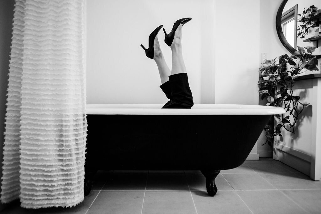 _ANA6049_bw