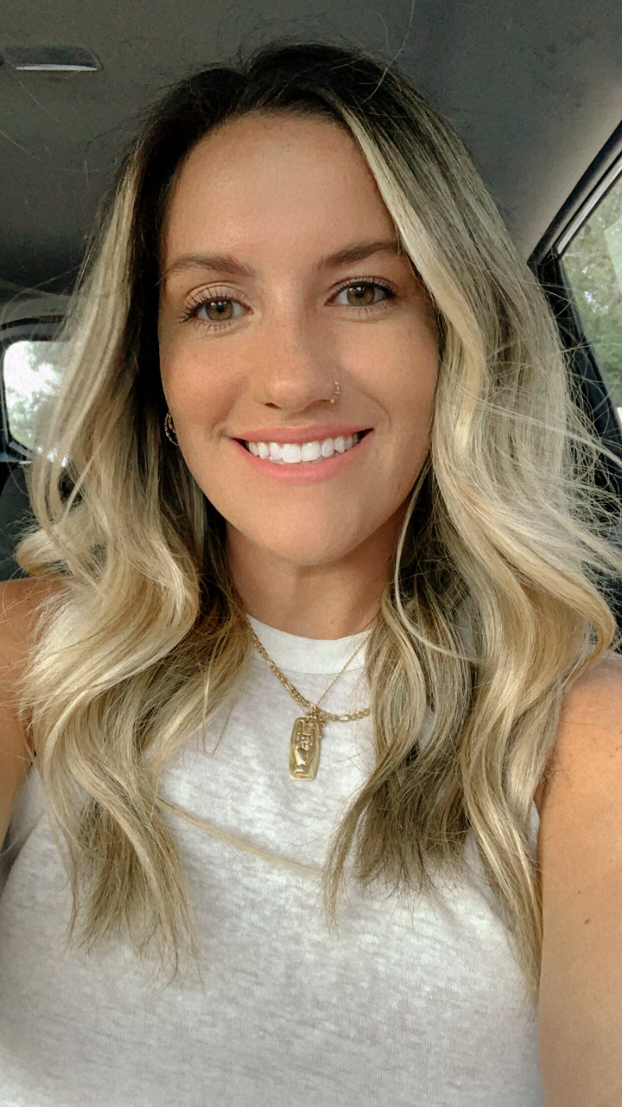 6547F0FC-207C-4CB2-8D61-87C90660F879 - amanda price