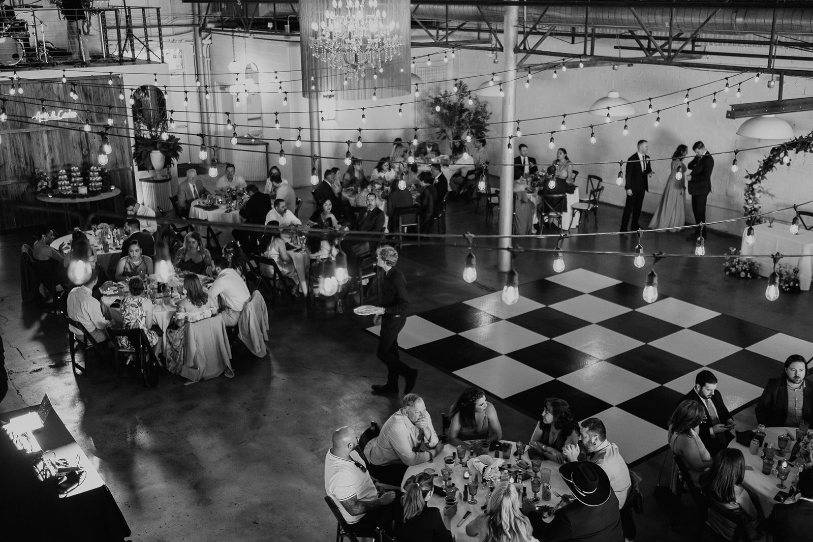 elegant-wedding-fort-worth-texas-amy-carlos-wedding-photographer-mike-ferreira-389