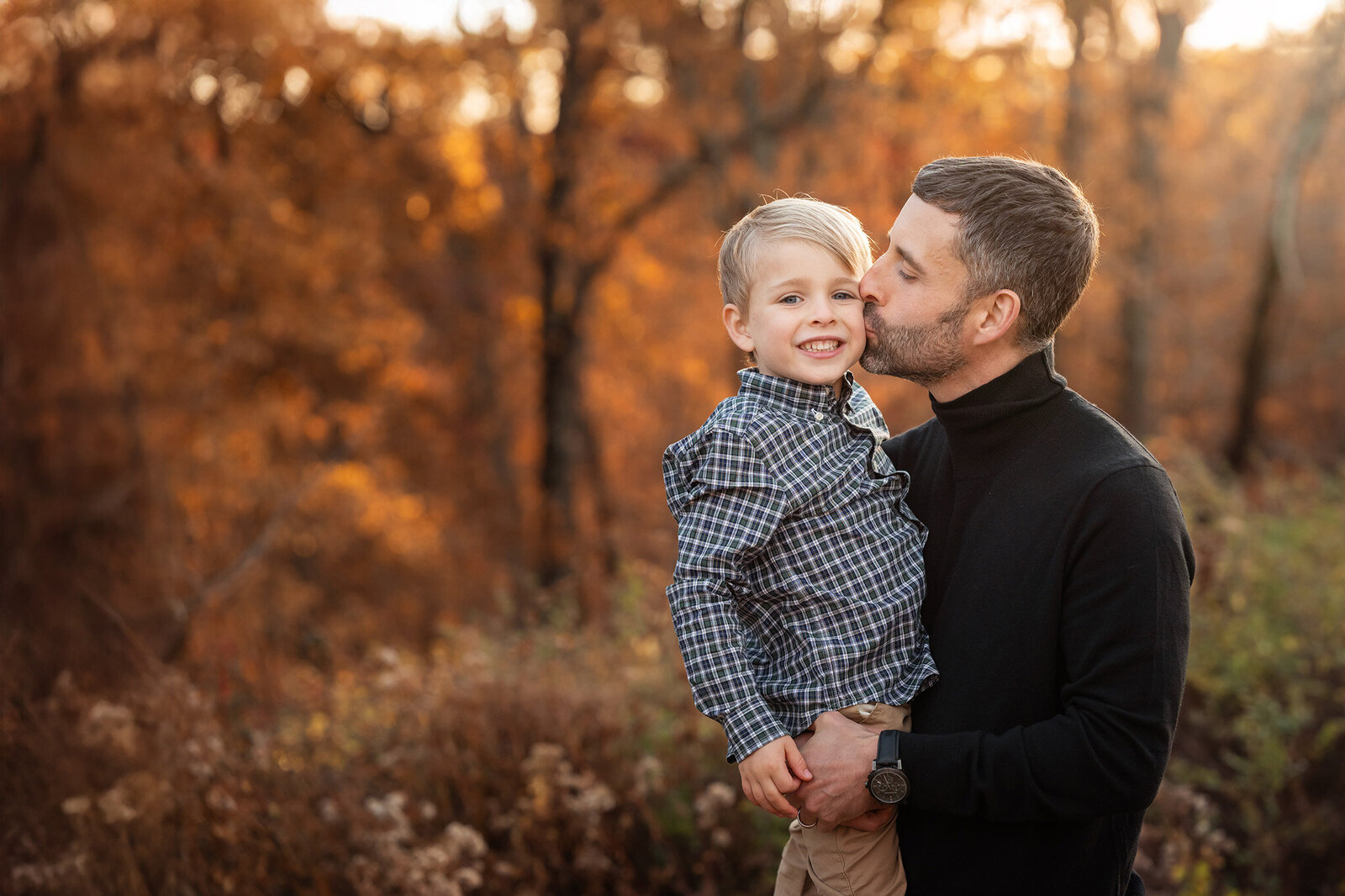 At family photos in Morris County NJ, dad spends time with his son