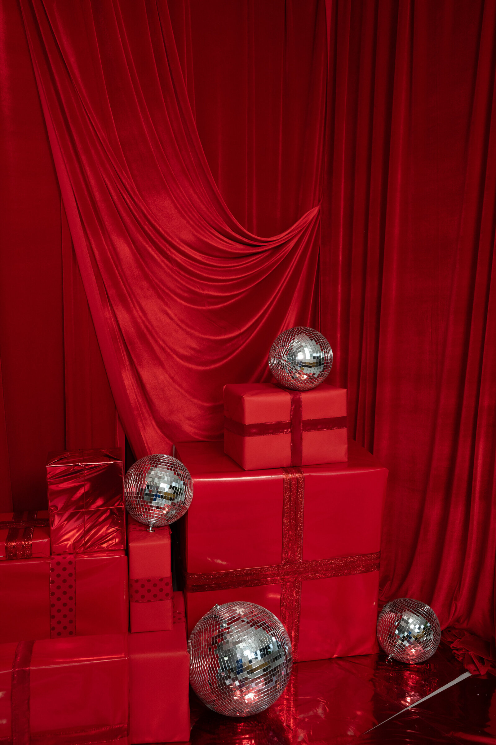 Crimson Christmas Set 2024__0018