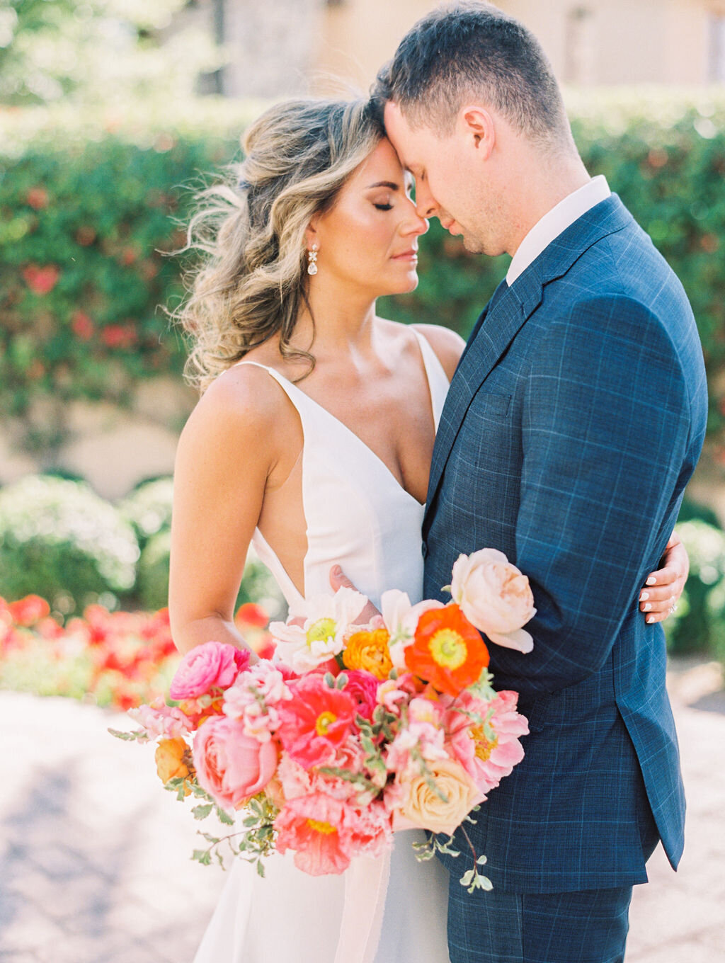 phoenix-wedding-florist-spring-bridal-bouquet-pink