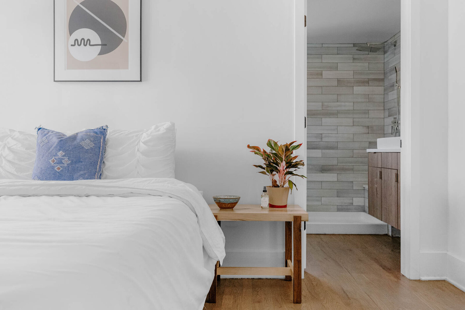 Girlboss-Designer-Interior-Design-Website-Templateq-219