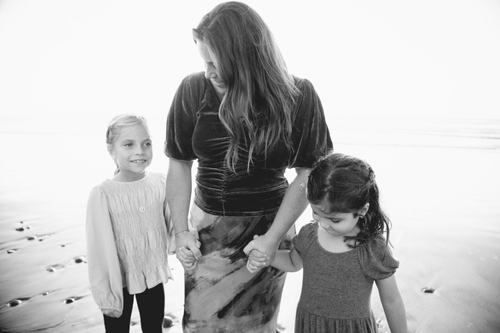 Sister Photoshoot, San Diego Photographer, Family Portraits, Mommy and Me Photos
