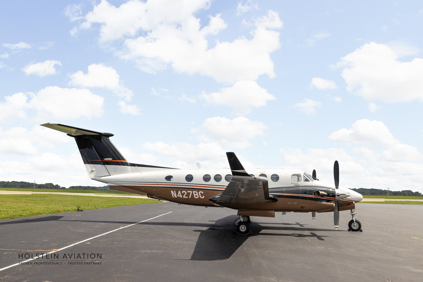KingAir350 N427BC Watermark-26