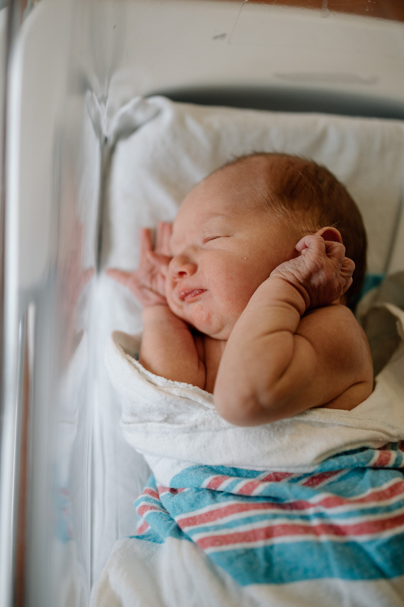 in-hospital-newborn-fresh-photos-photography (4)