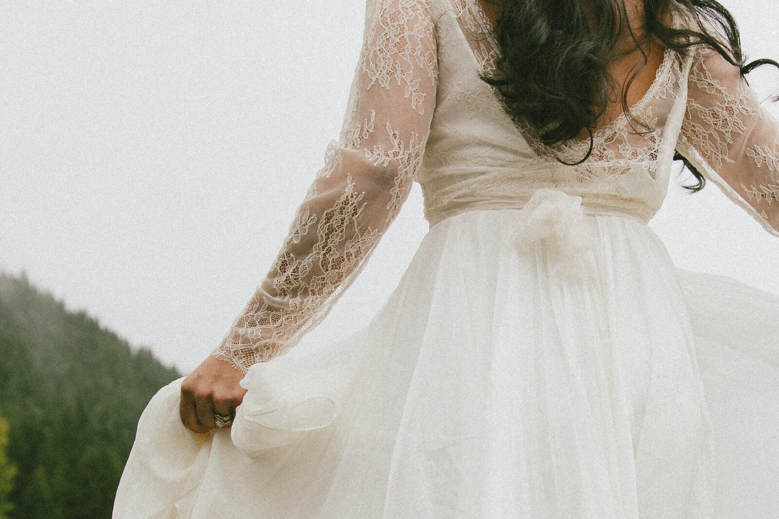 detail photo of cranbrook bride and her wedding dress by cranbrook photographer